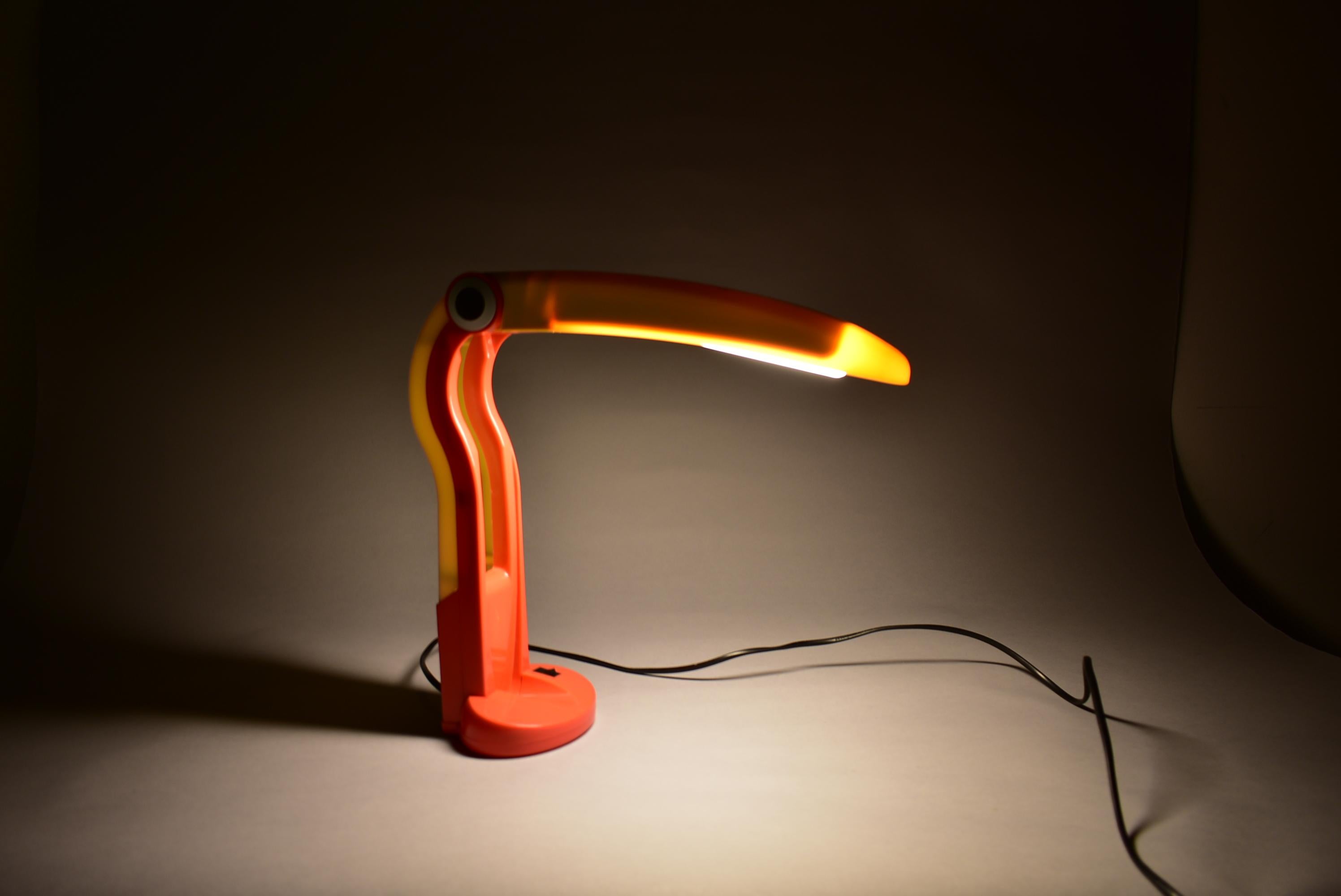 Late 20th Century Stunning Toucan Table Lamp by H.T.Huang for Lenoir, 1975s. For Sale