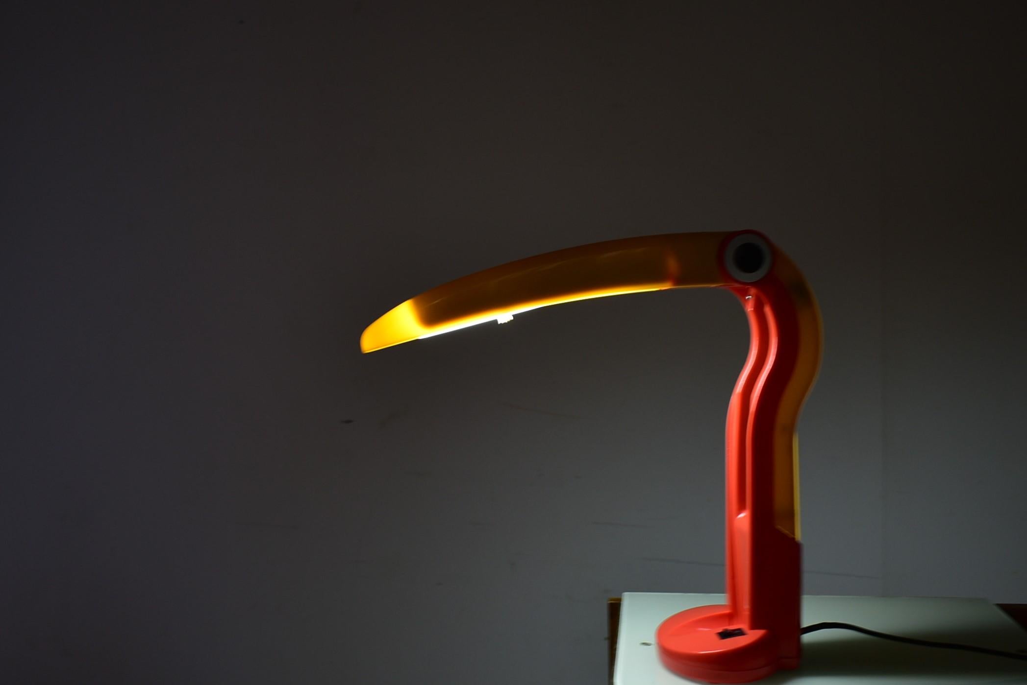 Plastic Stunning Toucan Table Lamp by H.T.Huang for Lenoir, 1975s. For Sale