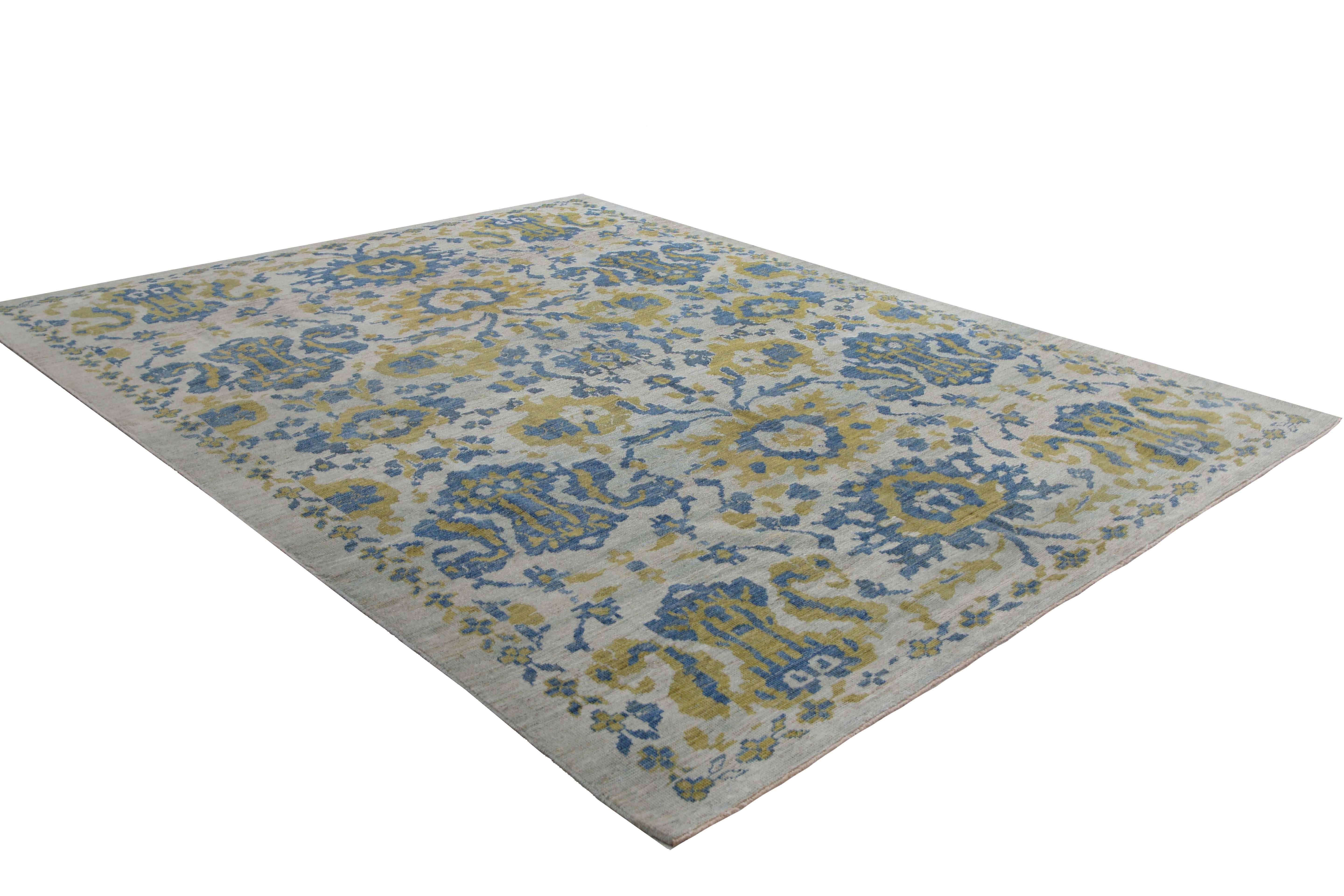 Stunning Turkish Sultanabad Rug For Sale 2