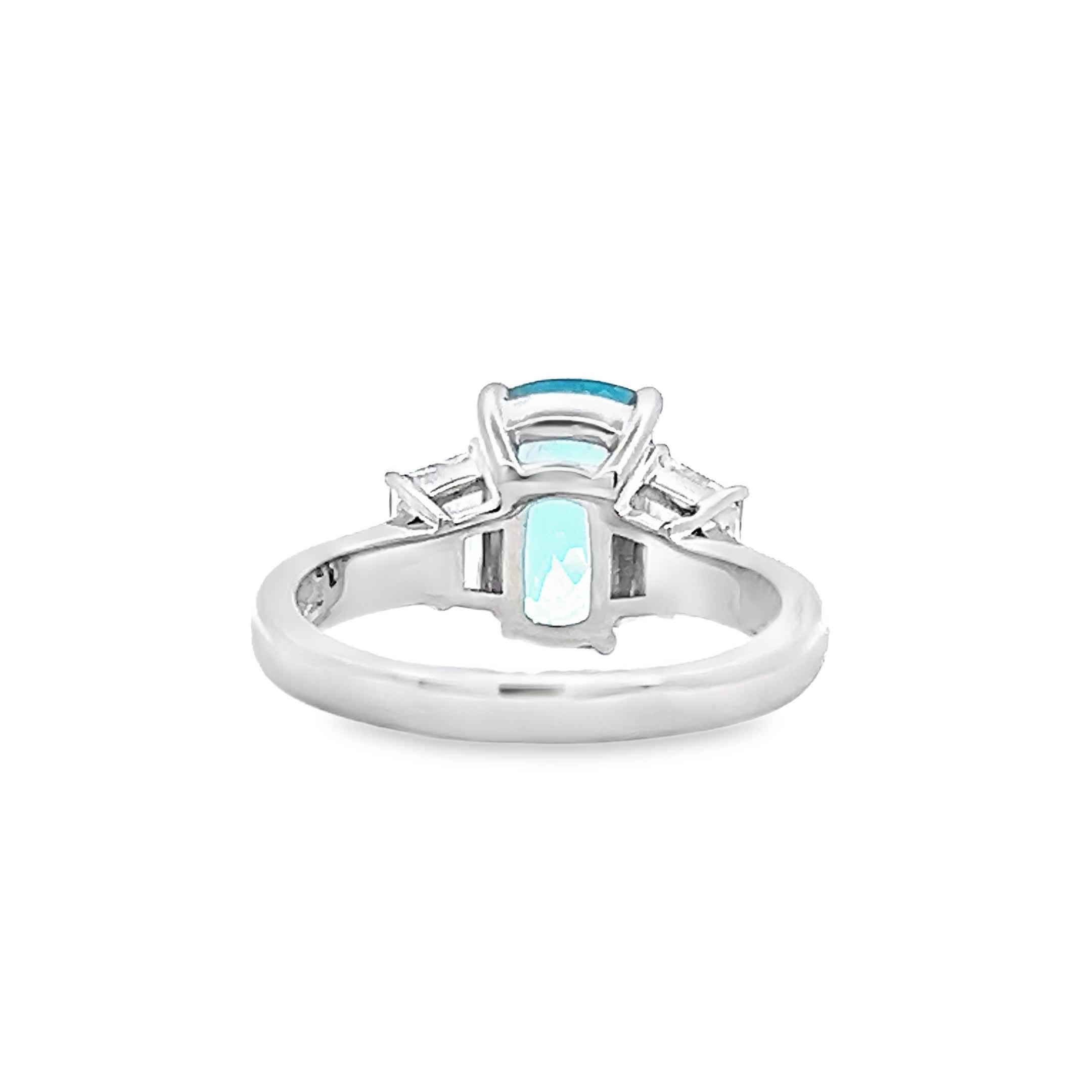 Stunning Turquoise Gemstone Ring In New Condition For Sale In Great Neck Plaza, NY