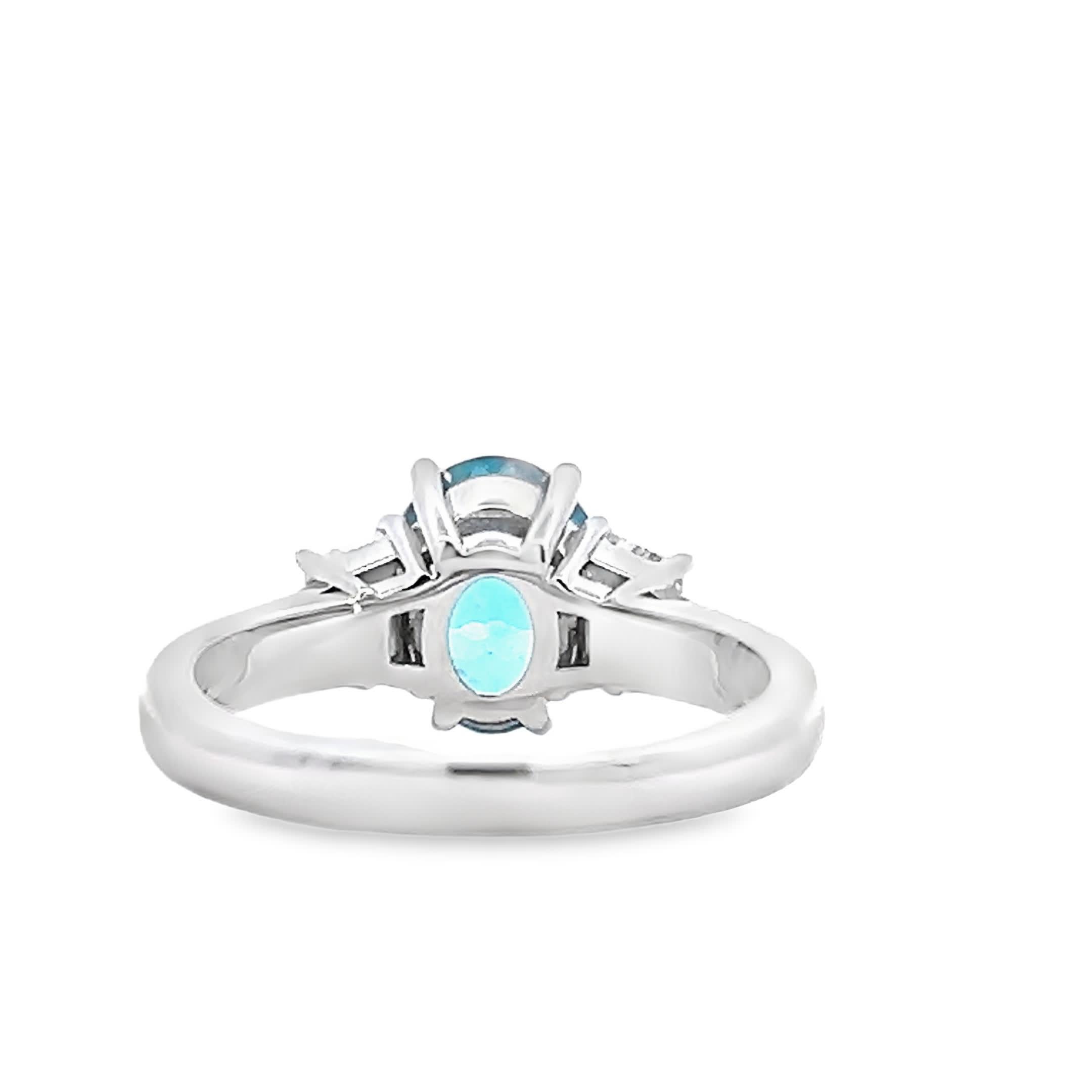 Stunning Turquoise Gemstone Ring In New Condition For Sale In Great Neck Plaza, NY