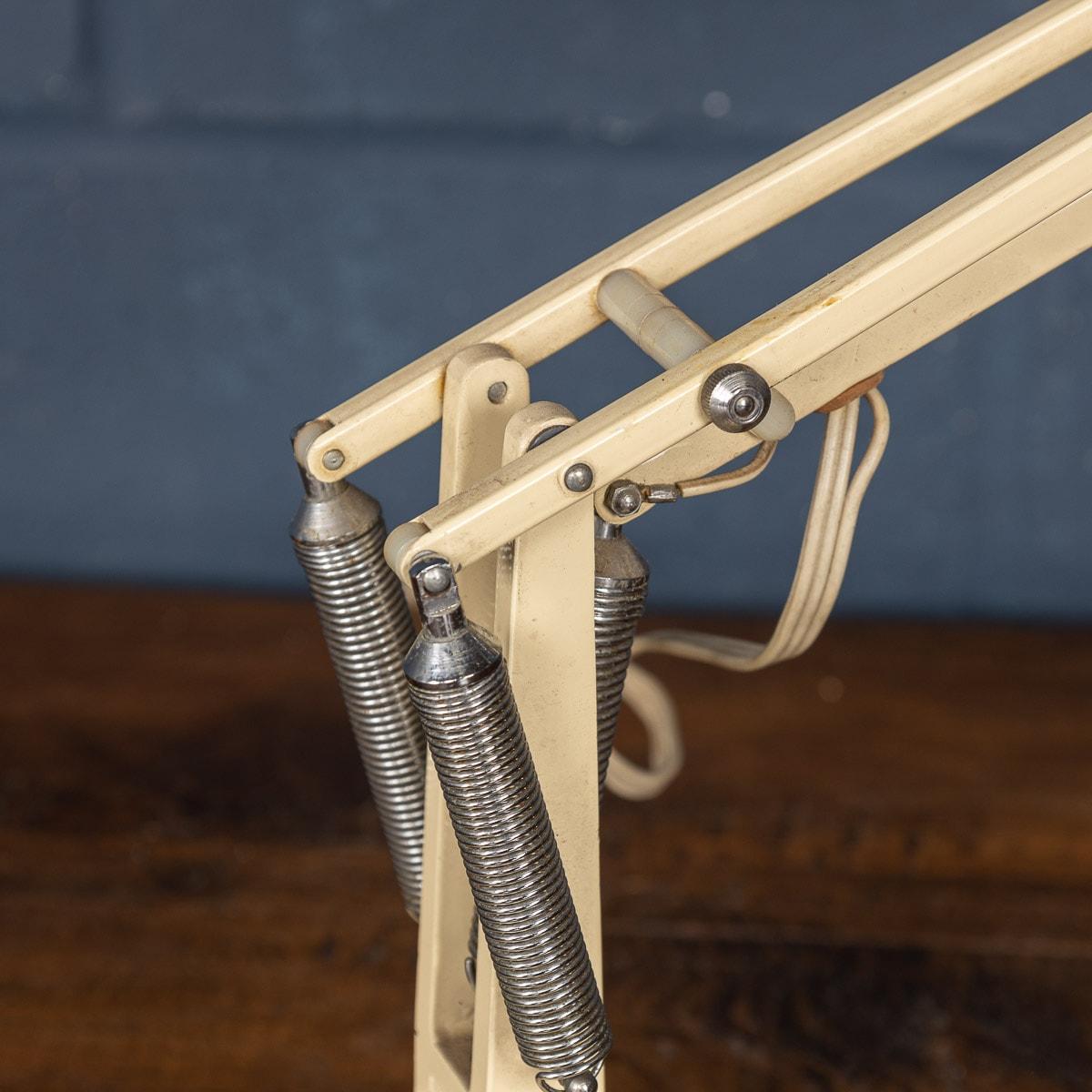 Stunning Two-Step Herbert Terry Anglepoise Lamp, Model 1227, England, circa 1970 4