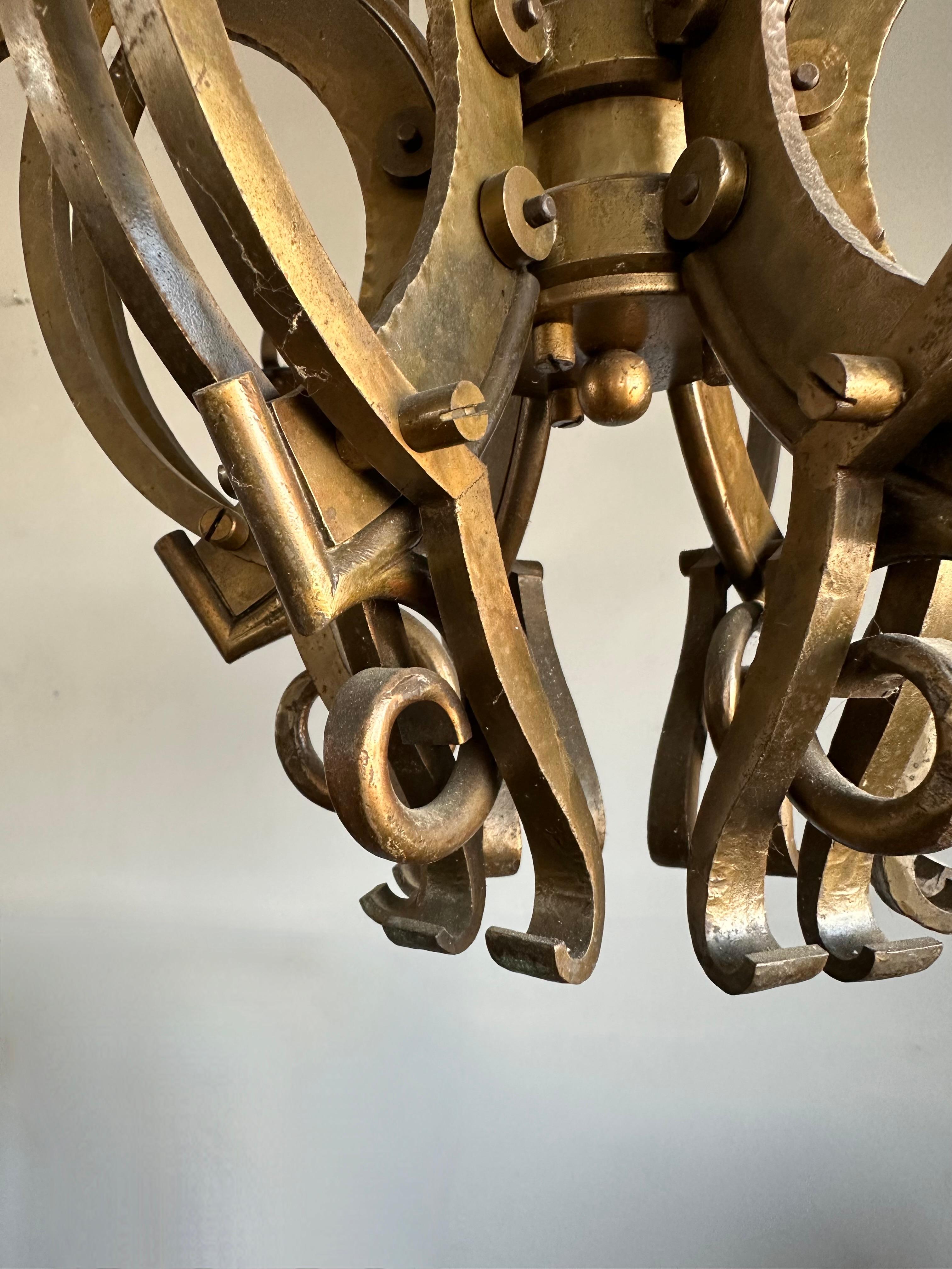 Stunning & Unique Hand Forged Brass / Bronze Arts & Crafts Chandelier / Pendant In Excellent Condition For Sale In Lisse, NL