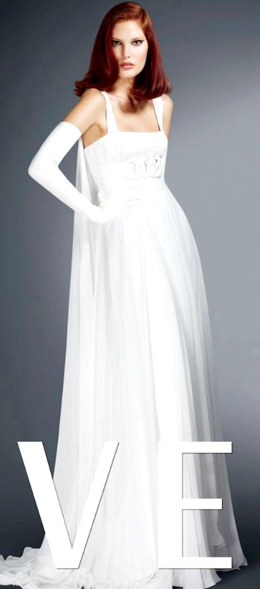 UNWORN Versace 2007 Silk Goddess Evening Bridal Wedding Gown Maxi Dress 42 For Sale 3