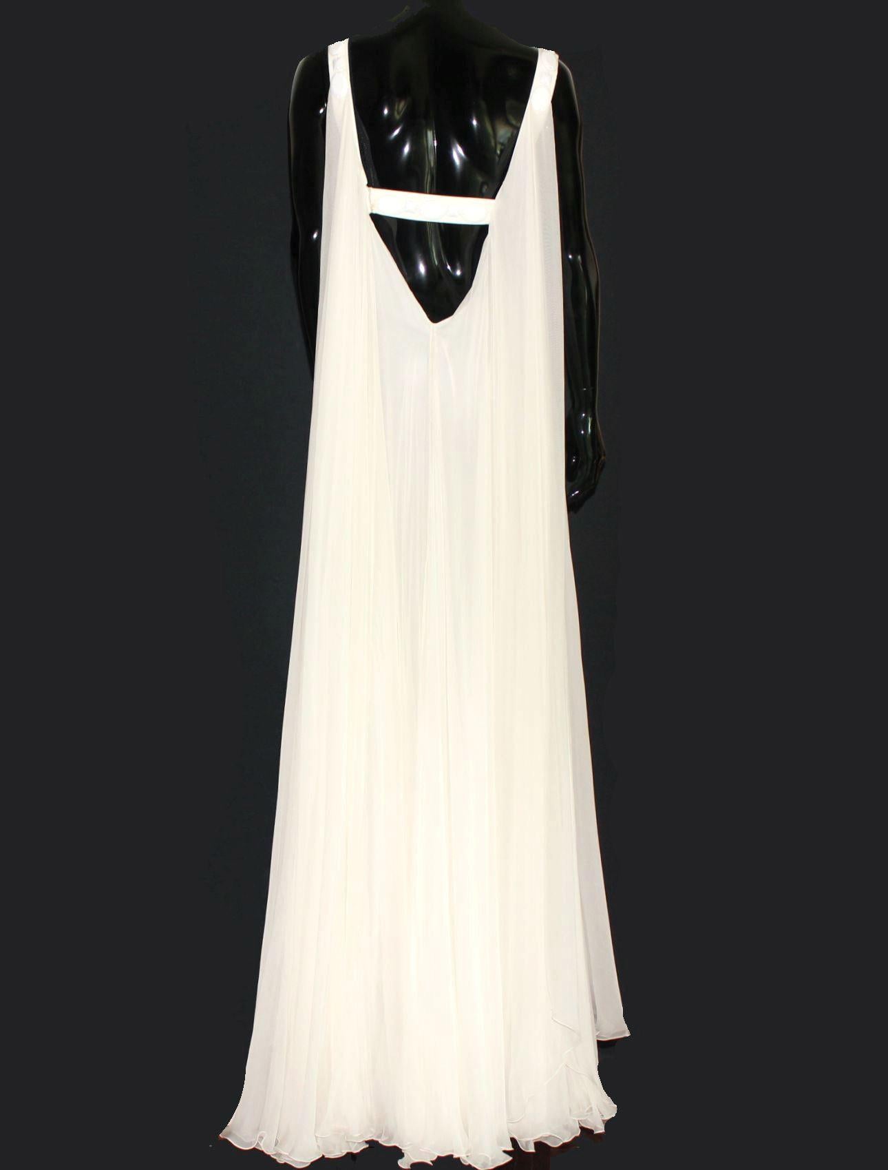 Beige UNWORN Versace 2007 Silk Goddess Evening Bridal Wedding Gown Maxi Dress 42 For Sale