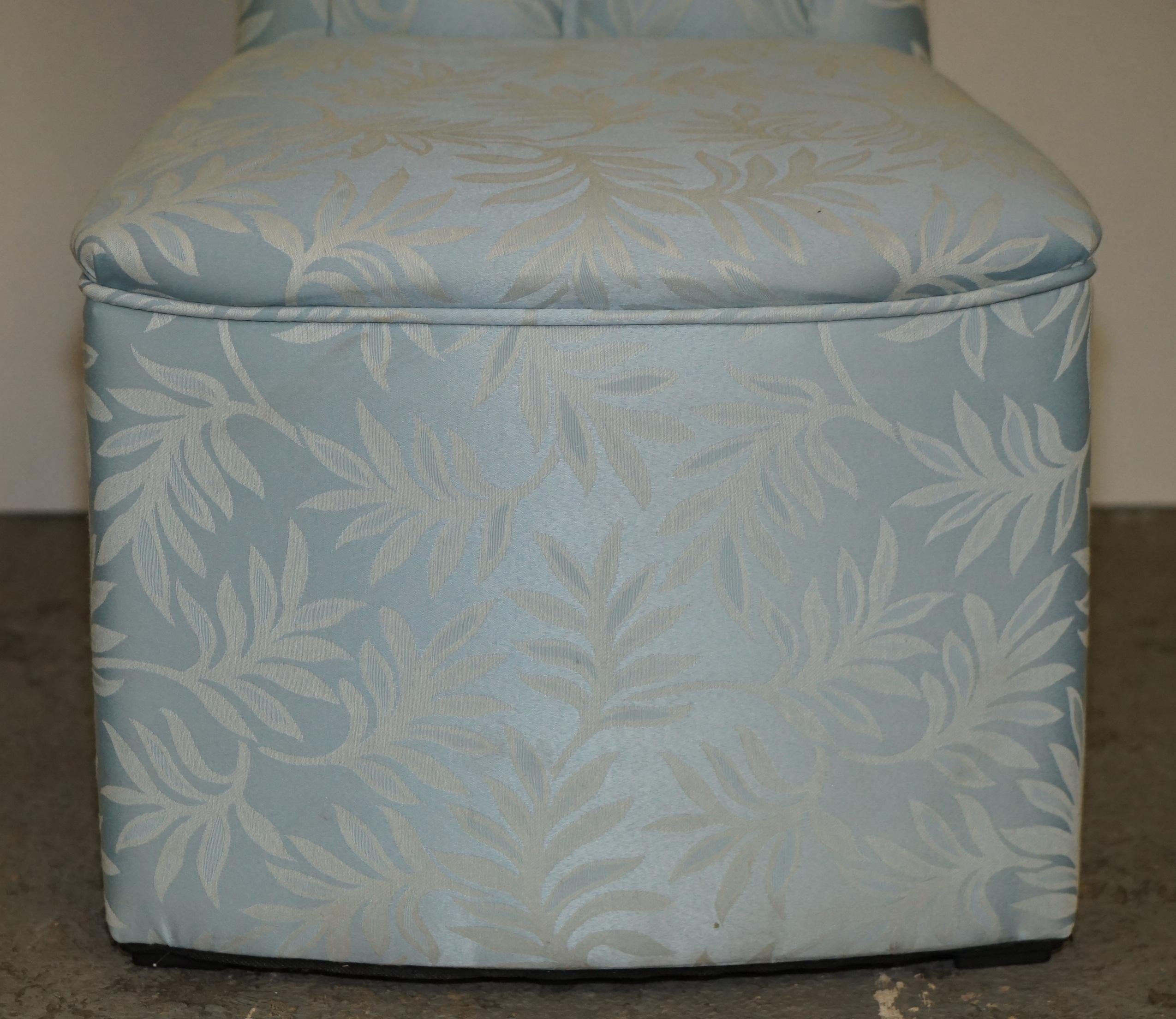 STUNNING VERY COMFORTABLE BLUE FLORAL SILK FINISH DRESSING TABLE OR SIDE CHAiR For Sale 1