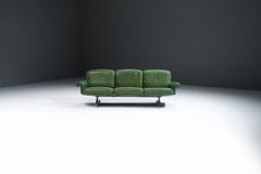 Stunning 
very rare green leather DS-31 Sofa by Team De Sede for De Sede Swiss