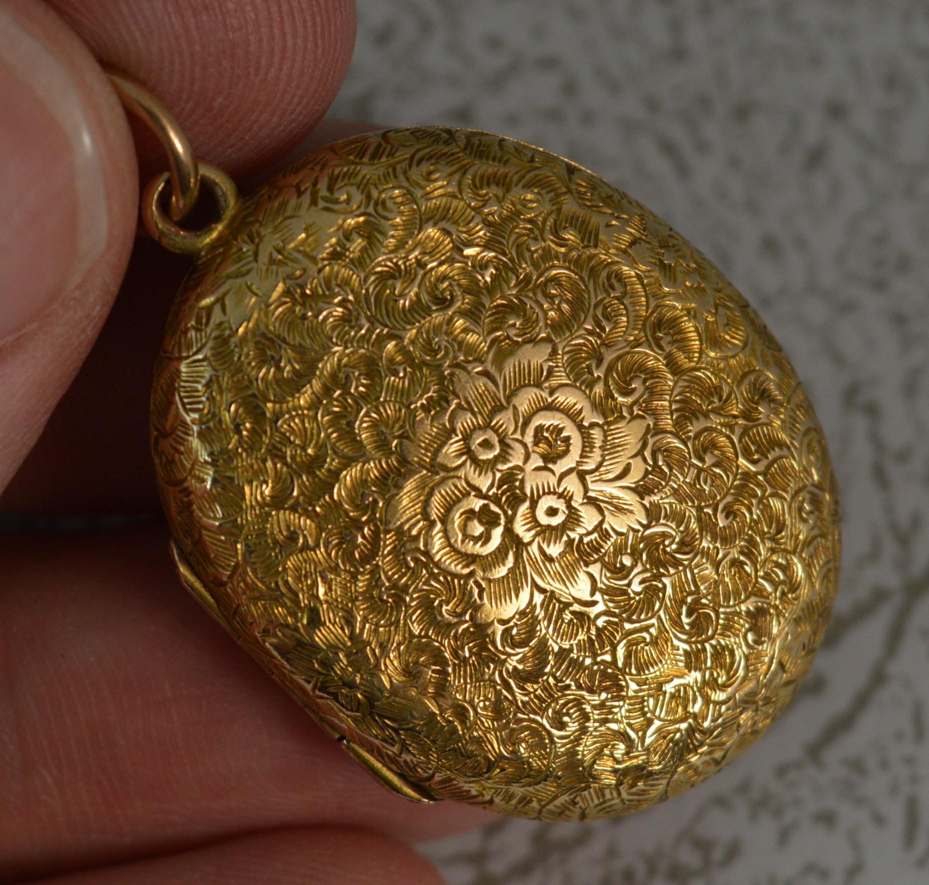 Stunning Victorian 15 Carat Gold Double Locket Pendant 11