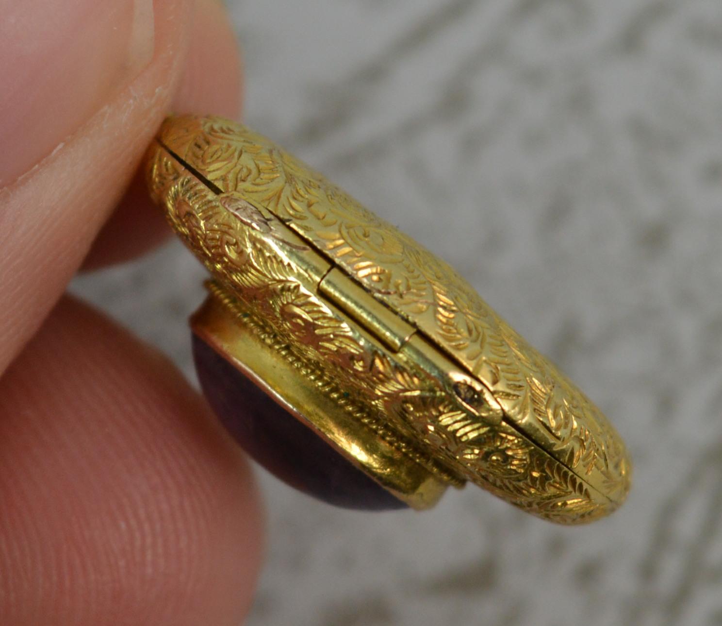 Stunning Victorian 15 Carat Gold Foiled Amethyst Locket Pendant 2