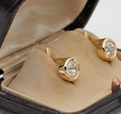 Stunning Victorian 1.58 Carat Old Mine Cut Diamond Solitaire 18 Karat Earrings