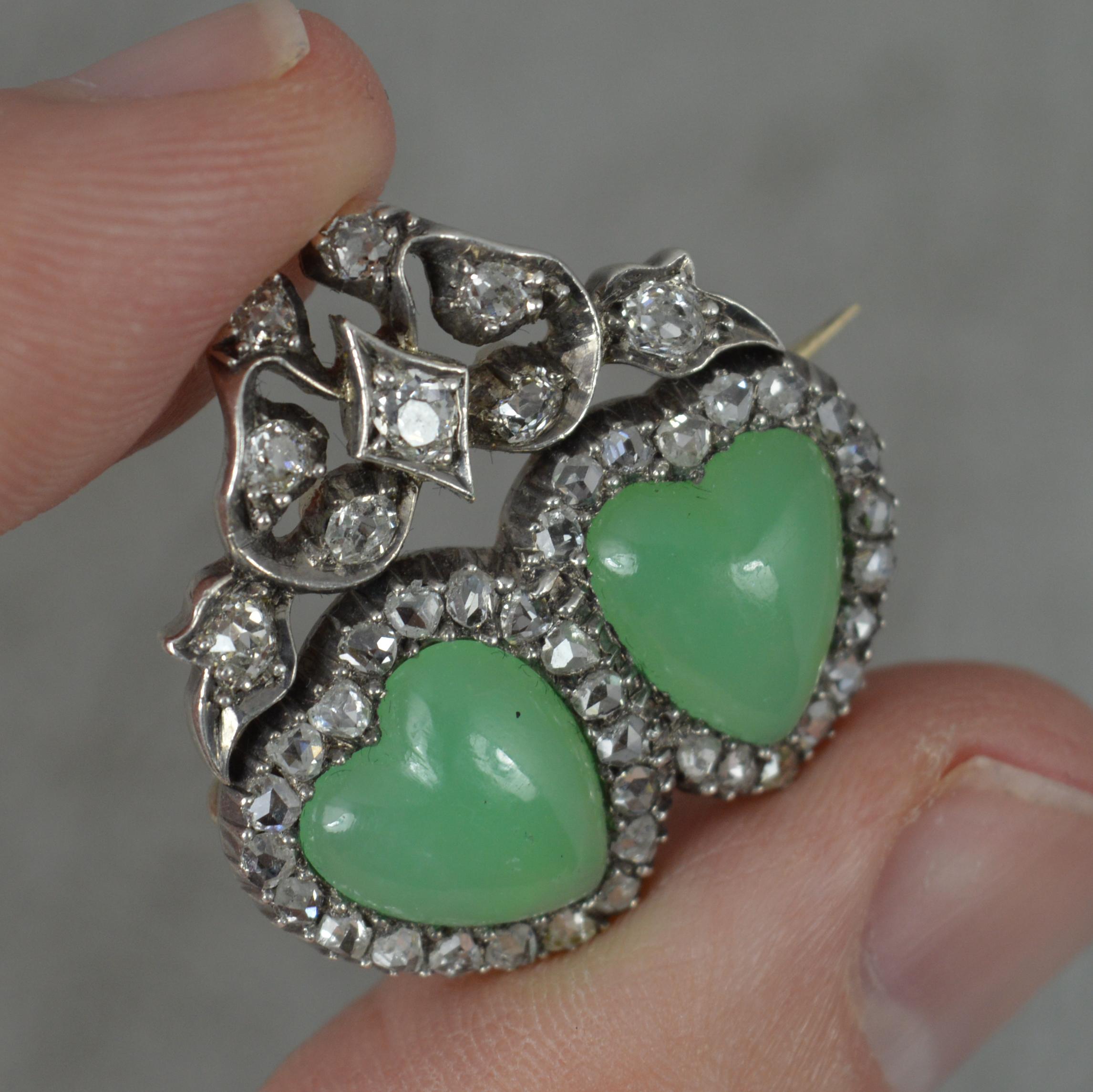 Stunning Victorian 15ct Gold Old Cut Diamond and Chrysoprase Double Heart Brooch In Excellent Condition In St Helens, GB