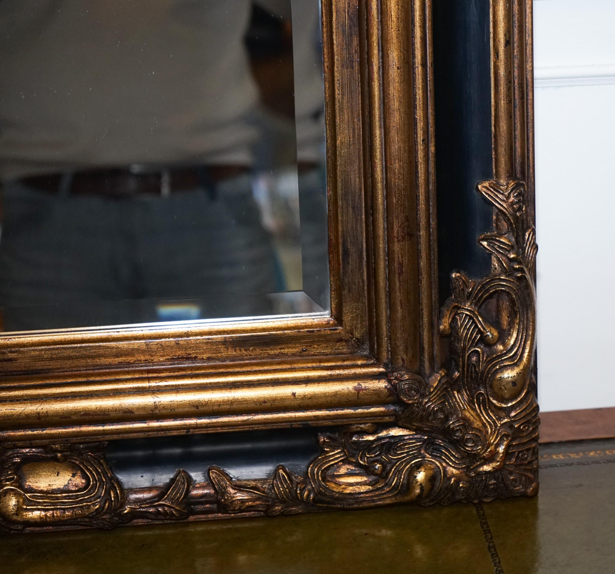 Bois de feuillus MIRROR VICTORIAN BLACK & GOLD CARVED FRAME BEVELLED en vente