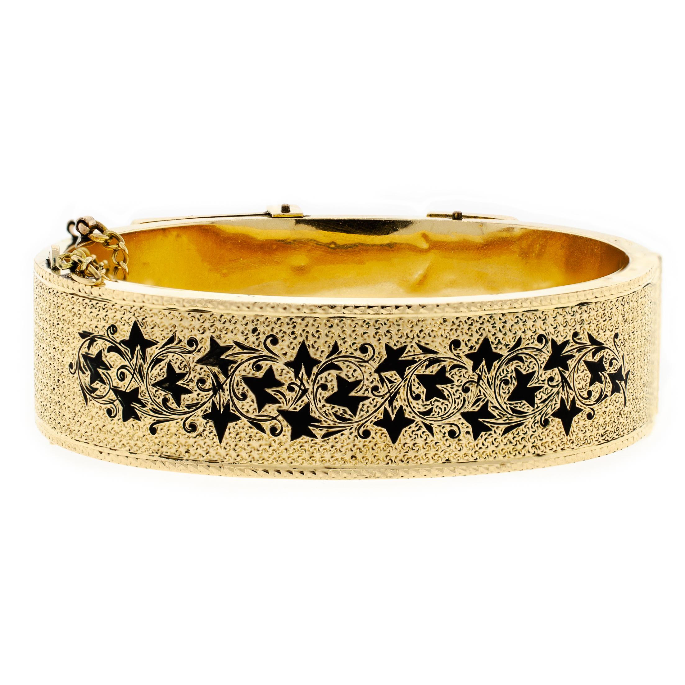 Victorien Superbe bracelet à boucle en or jaune avec motif victorien en vente