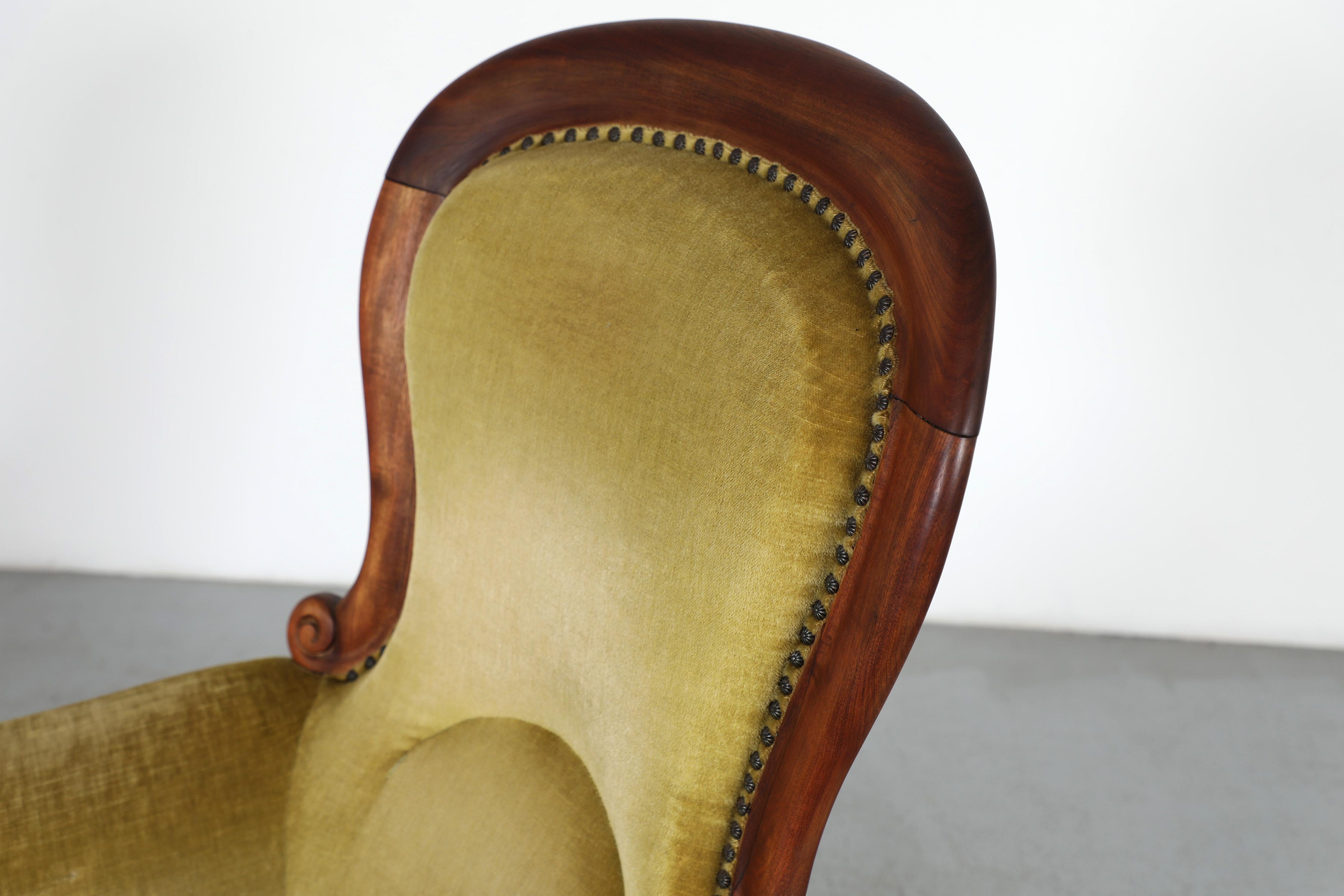 Superbe chaise de salon à dossier arrondi de l'époque victorienne, style 