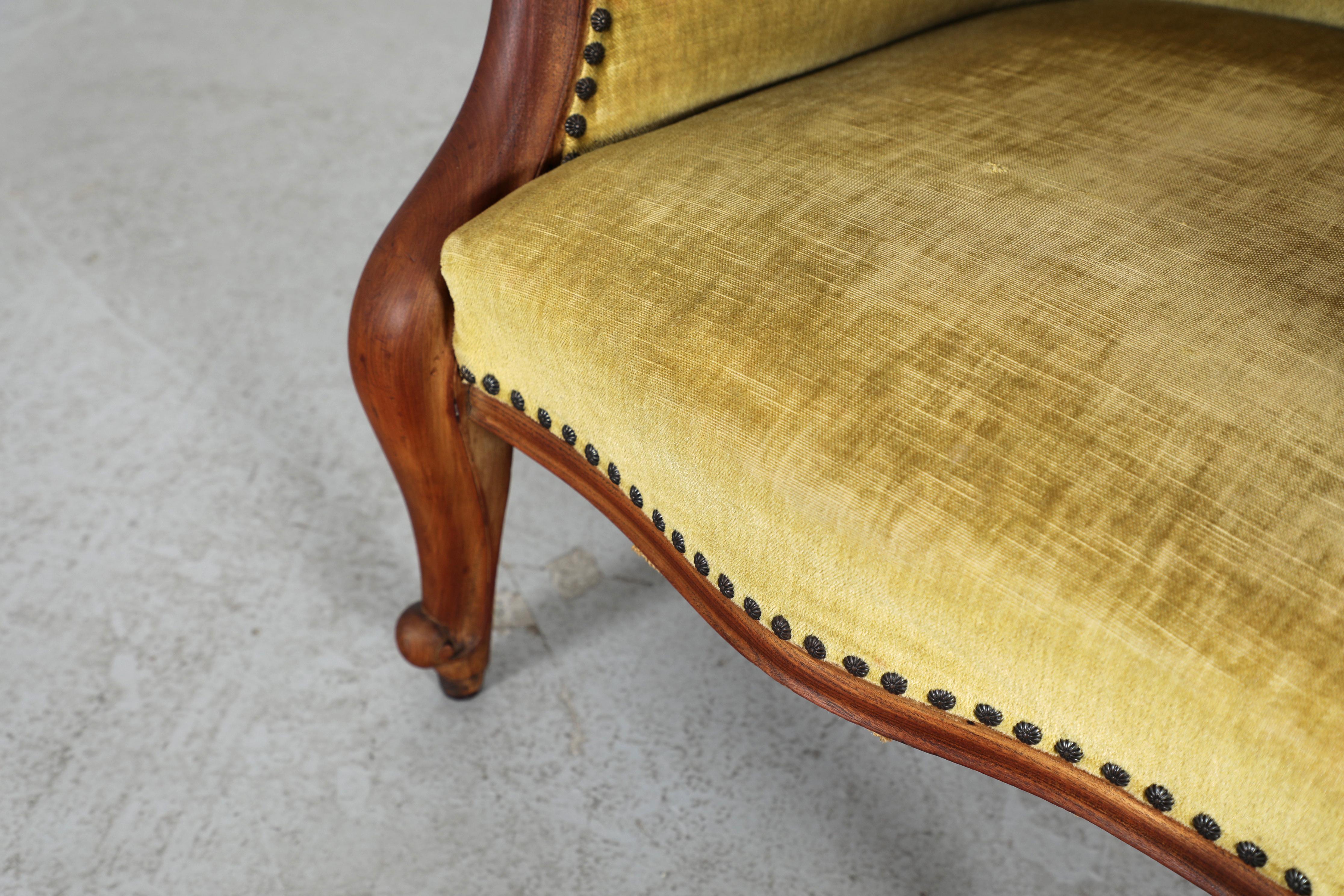 Superbe chaise de salon à dossier arrondi de l'époque victorienne, style 