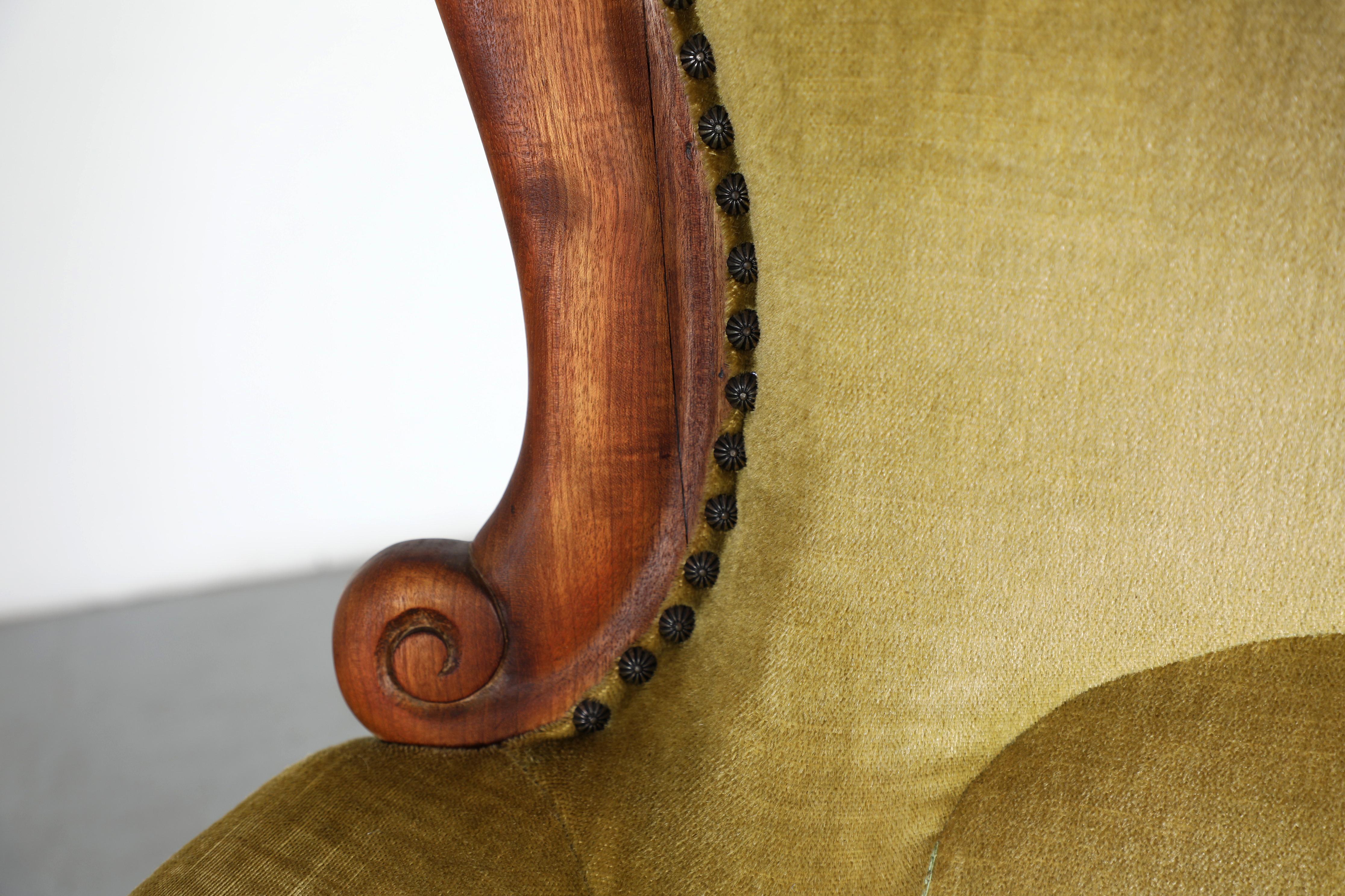 Superbe chaise de salon à dossier arrondi de l'époque victorienne, style 