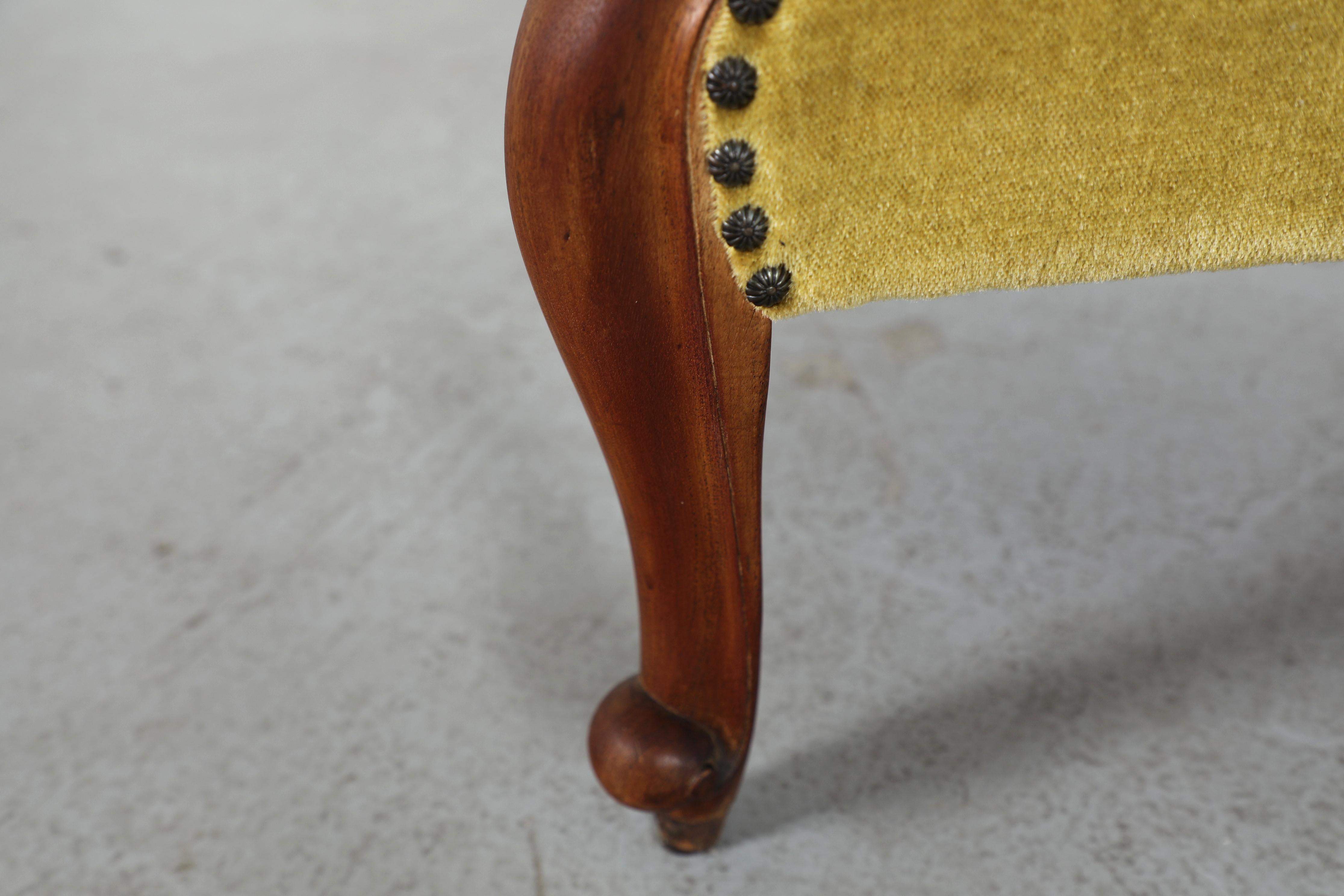 Superbe chaise de salon à dossier arrondi de l'époque victorienne, style 