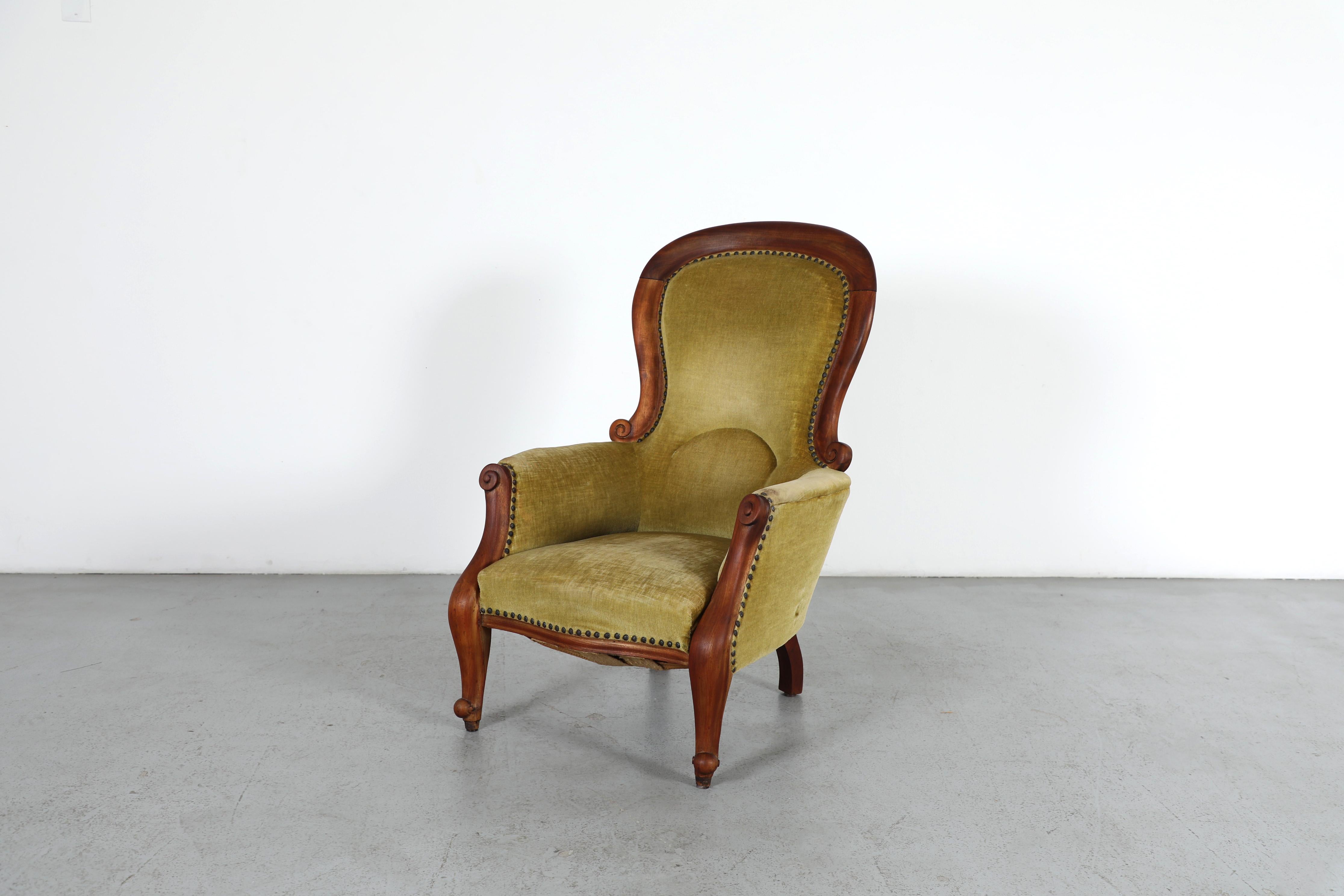 Victorien Superbe chaise de salon à dossier arrondi de l'époque victorienne, style 