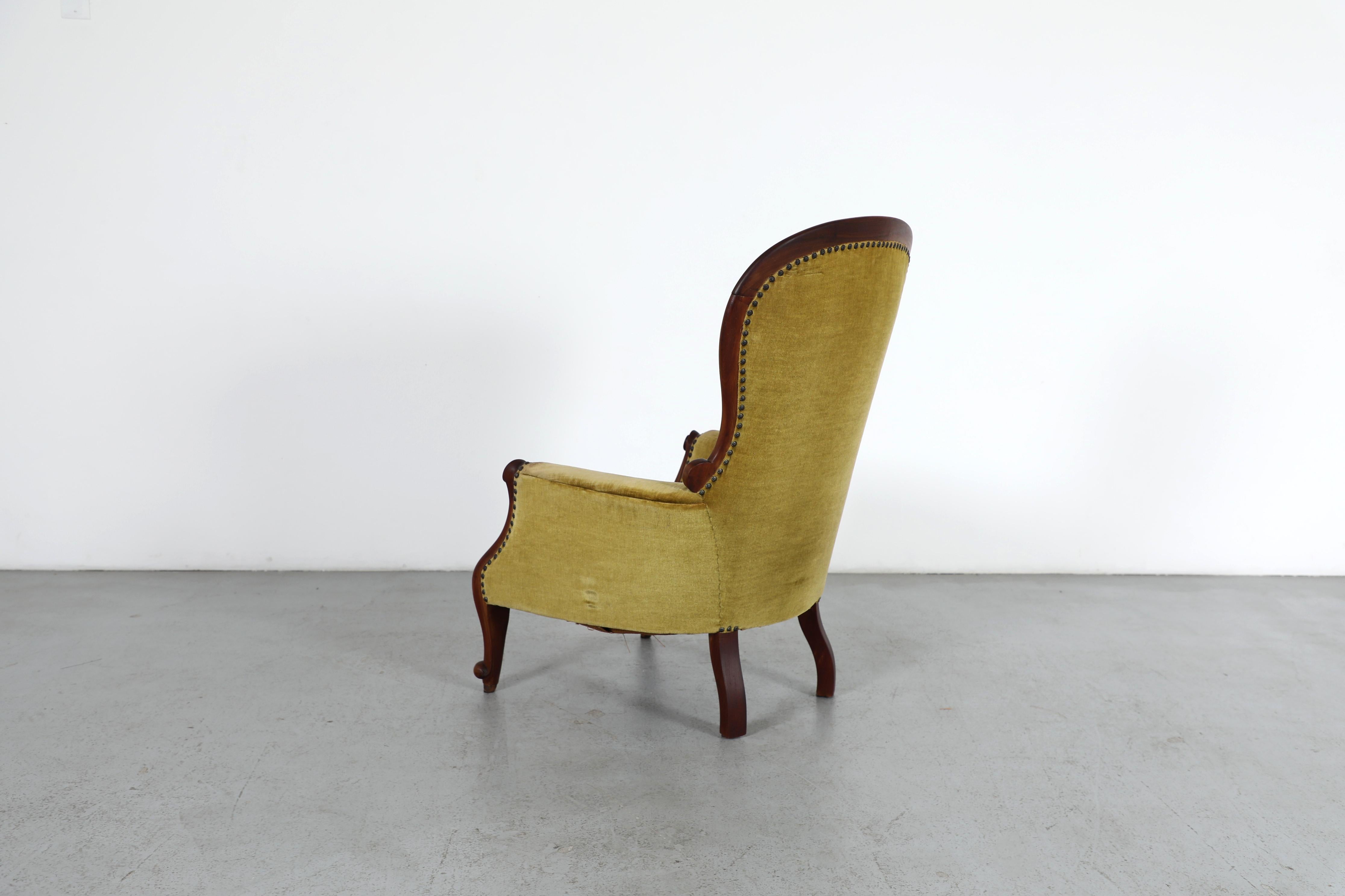 Superbe chaise de salon à dossier arrondi de l'époque victorienne, style 