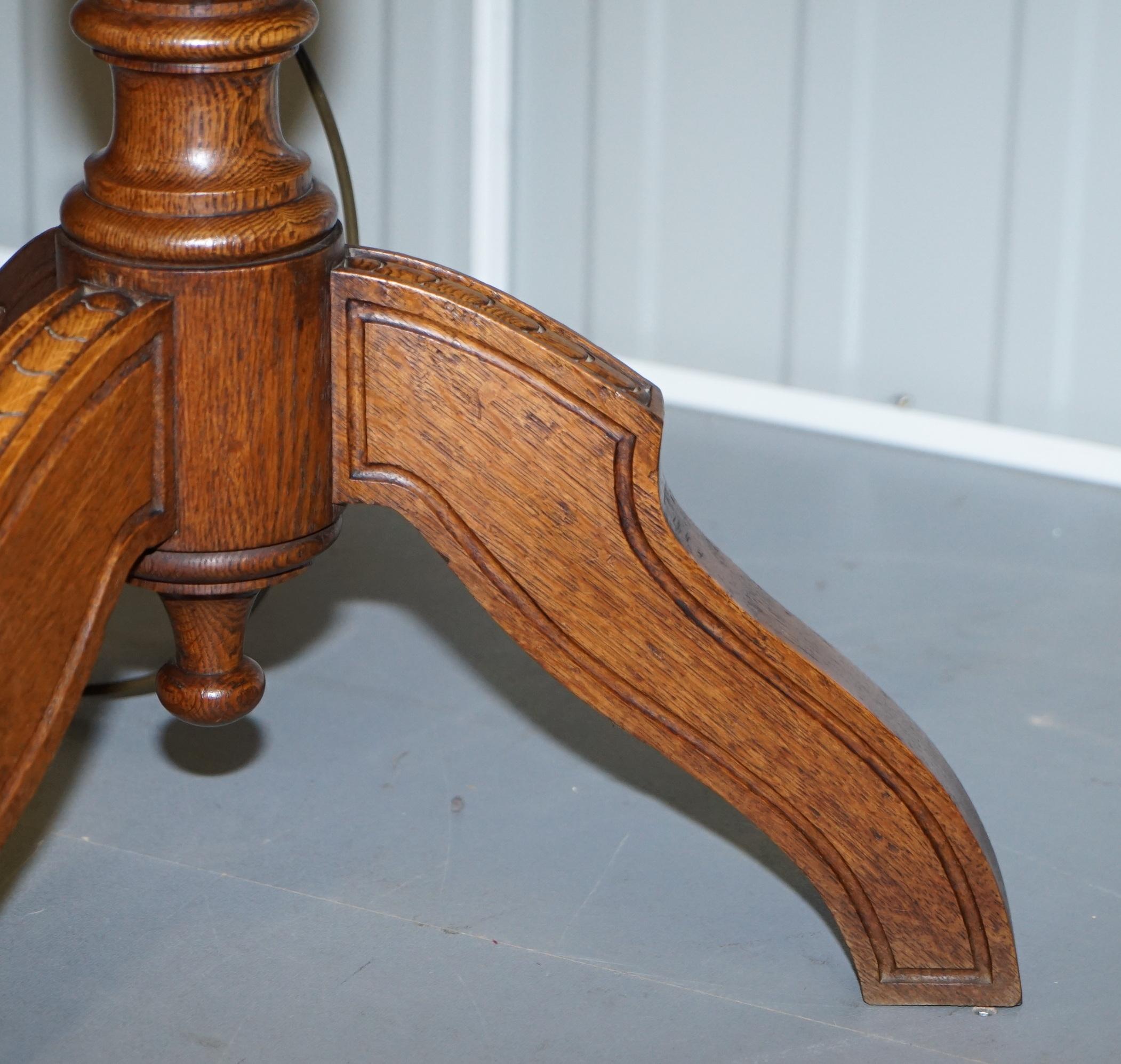 Stunning Victorian Hand Carved Painting Easel with Display Light for Artists 4