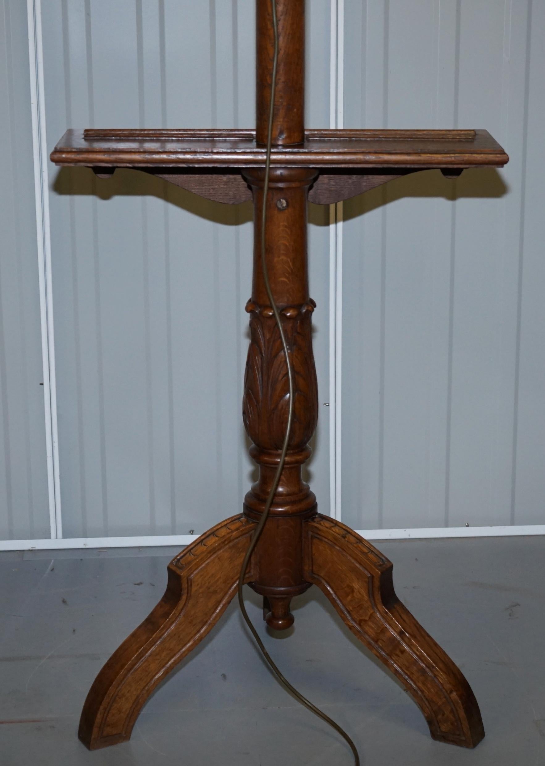 Stunning Victorian Hand Carved Painting Easel with Display Light for Artists 9
