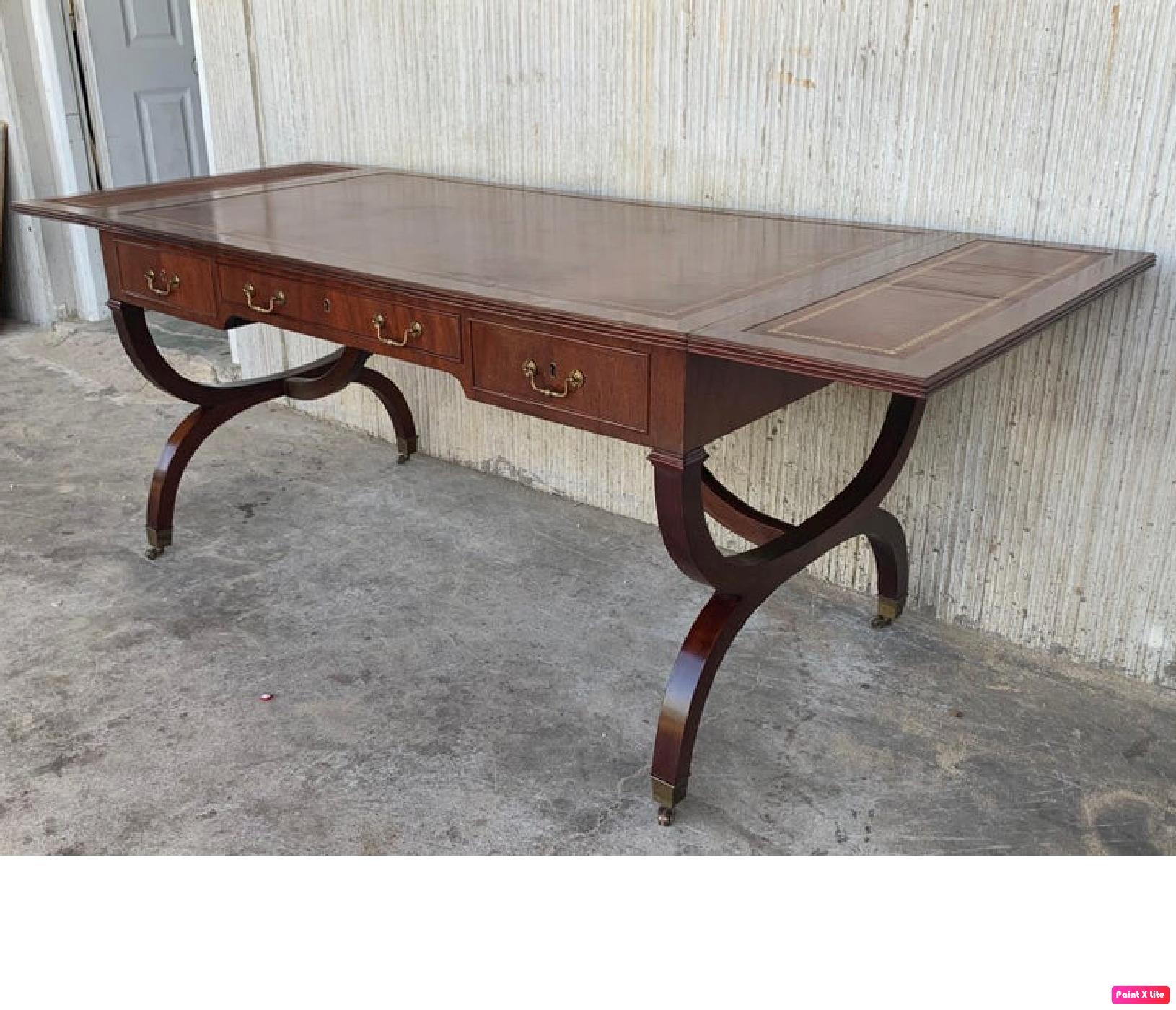 Stunning Victorian Library Writing Table or Desk Brown Leather Top Gillows Legs In Good Condition For Sale In Miami, FL