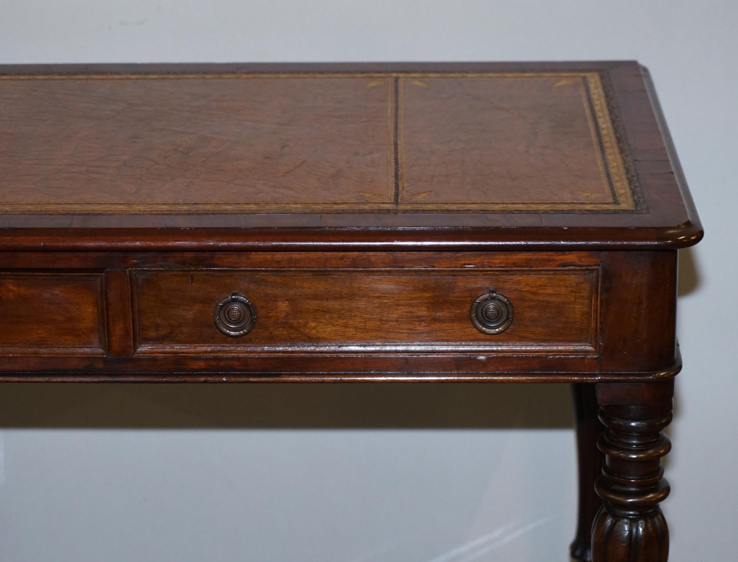 Stunning Victorian Library Writing Table or Desk Brown Leather Top Gillows Legs In Good Condition In West Sussex, Pulborough