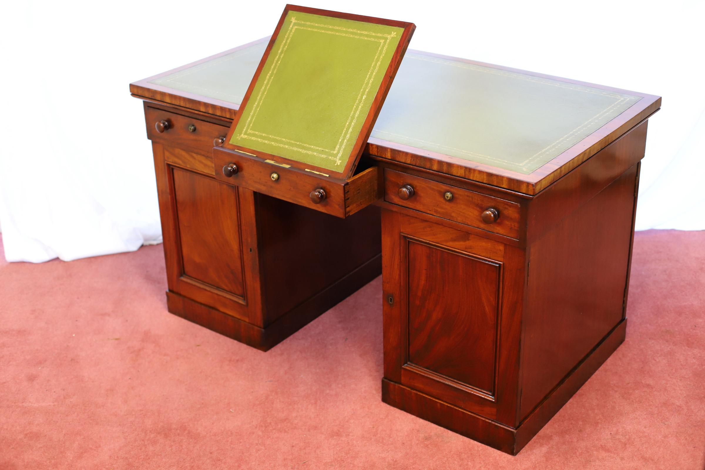 British Stunning Victorian  Partners Pedestal Desk For Sale