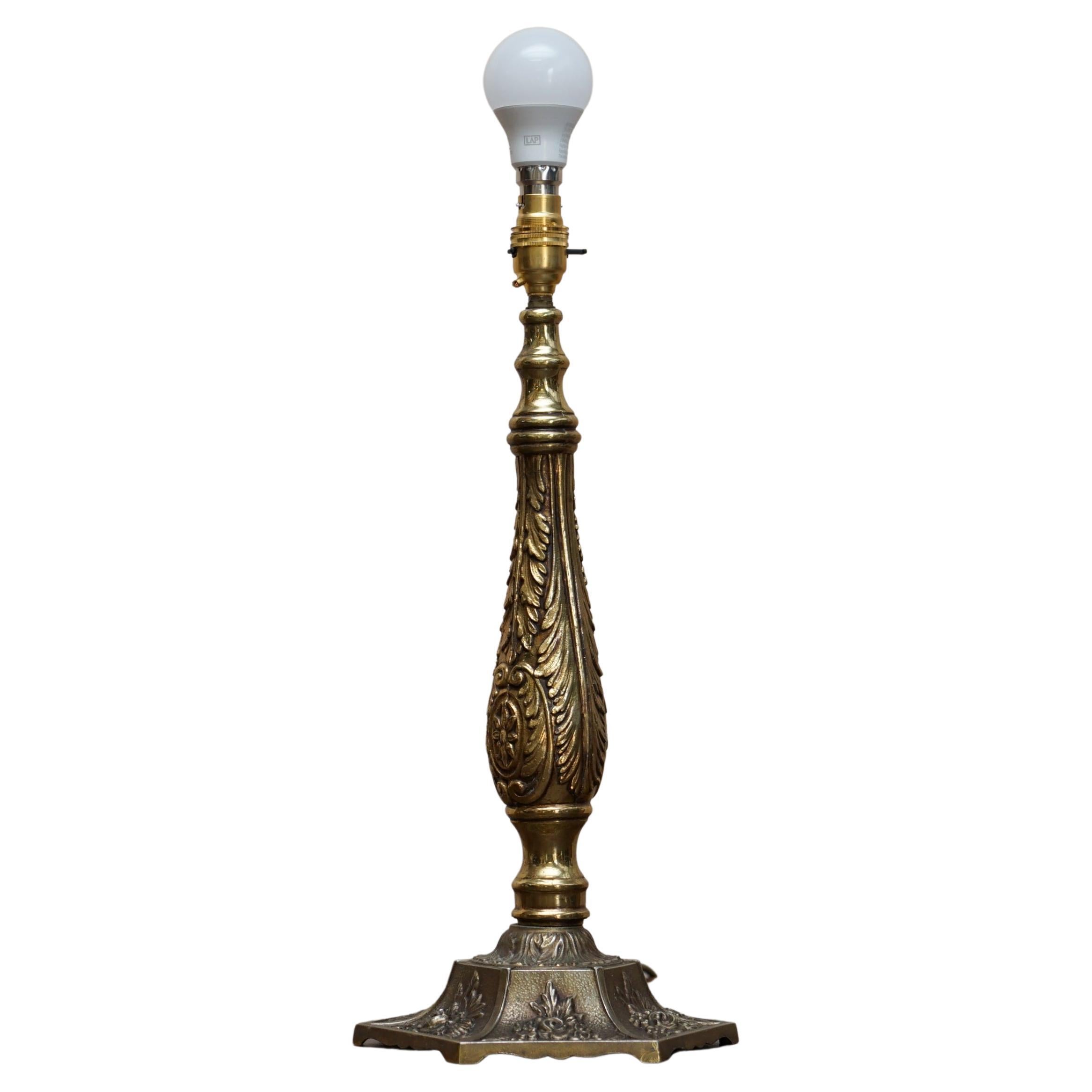 Stunning Victorian Repousse Brass Table Lamp Very Decorative & Beautifully Cast For Sale