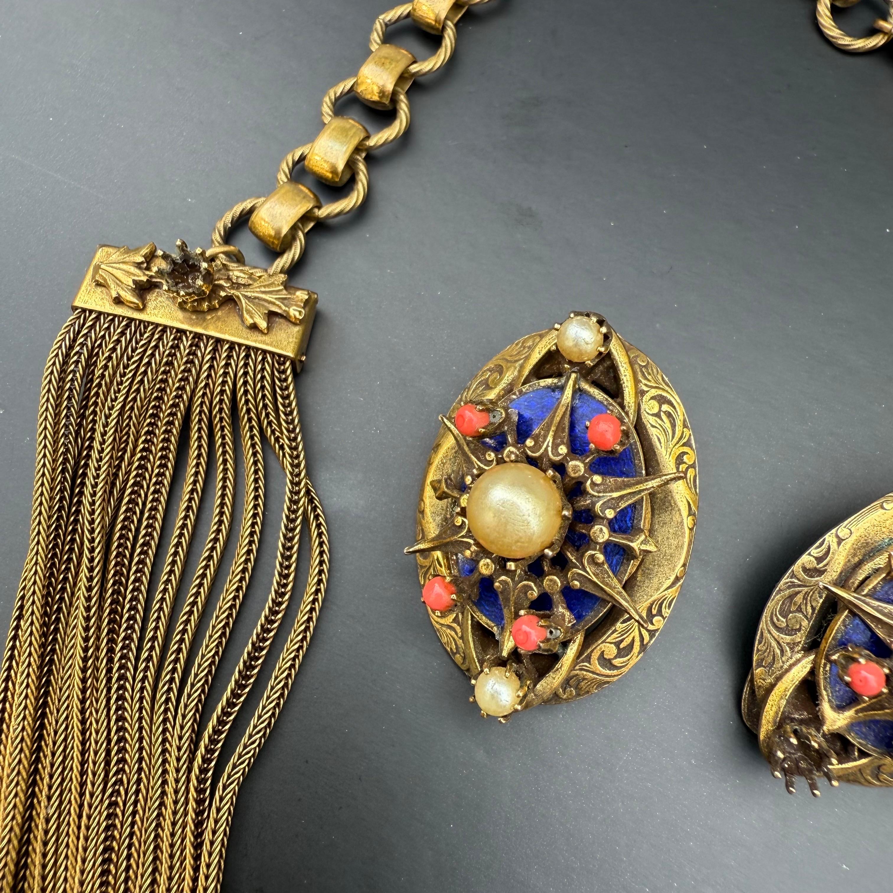 Superbe collier à lamelles en camée de style Revive victorien, boucles d'oreilles Clips en vente 3