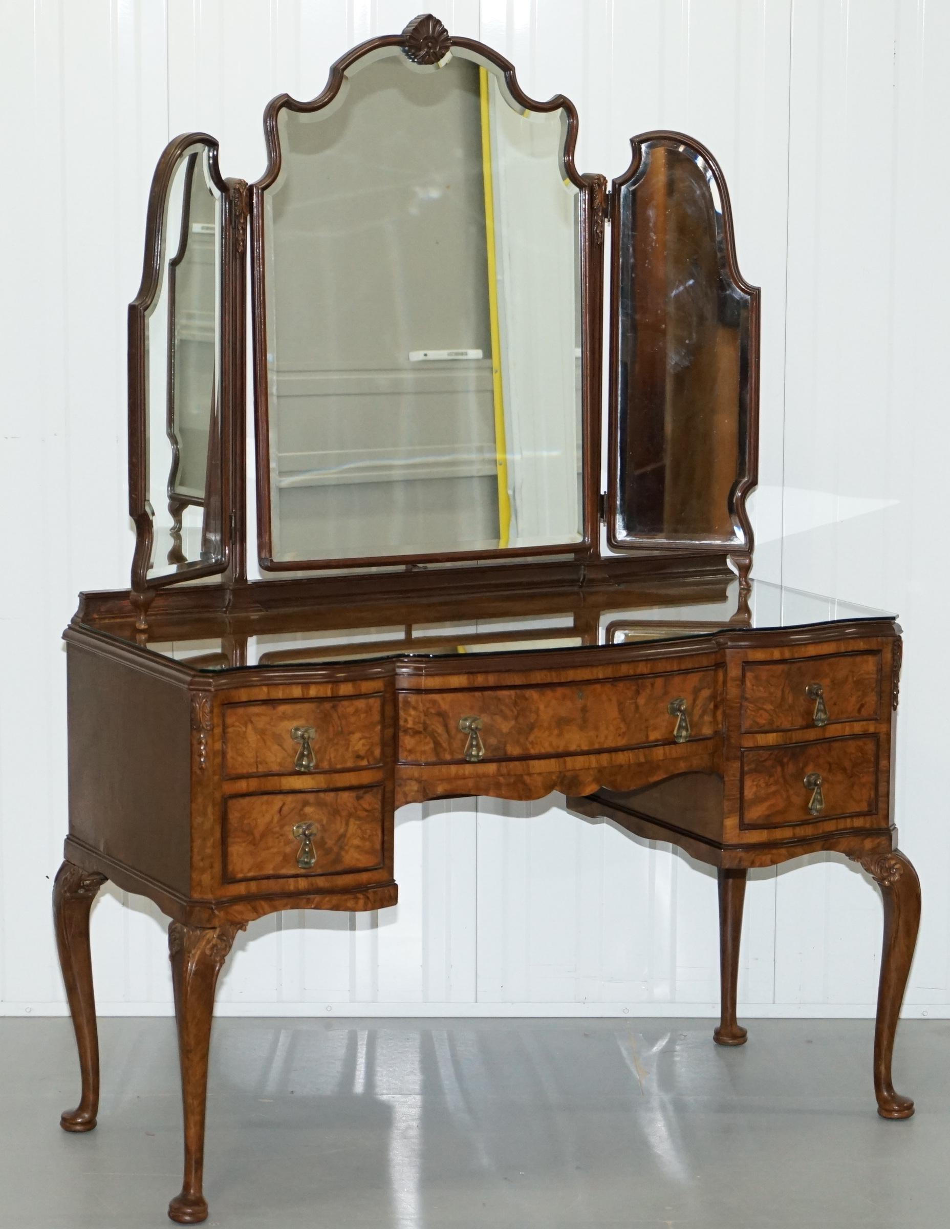 We are delighted to offer for sale this lovely handmade solid walnut Victorian dressing table with tri-folding mirror and stool made in the Georgian Irish manor 

One of the most beautiful dressing tables I have ever seen, this piece is luxury