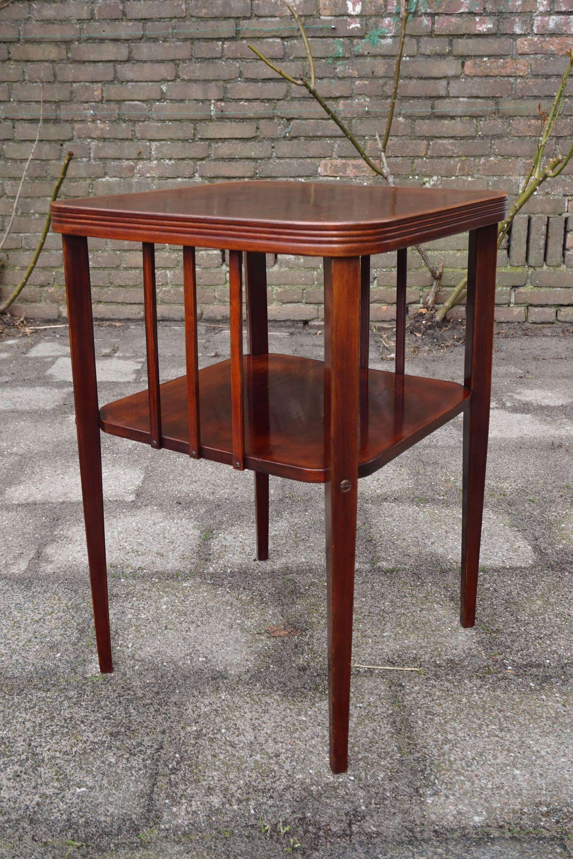 Stunning Viennese Secession Coffee, Books or End Table Wonderful Shape & Patina In Excellent Condition In Lisse, NL