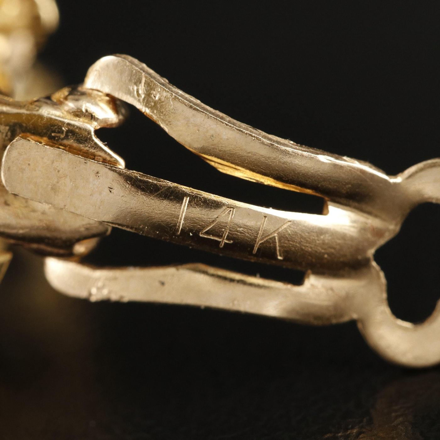 Atemberaubende Vintage 14K Gold Saphir und Diamant Clip-On-Ohrringe im Angebot 1