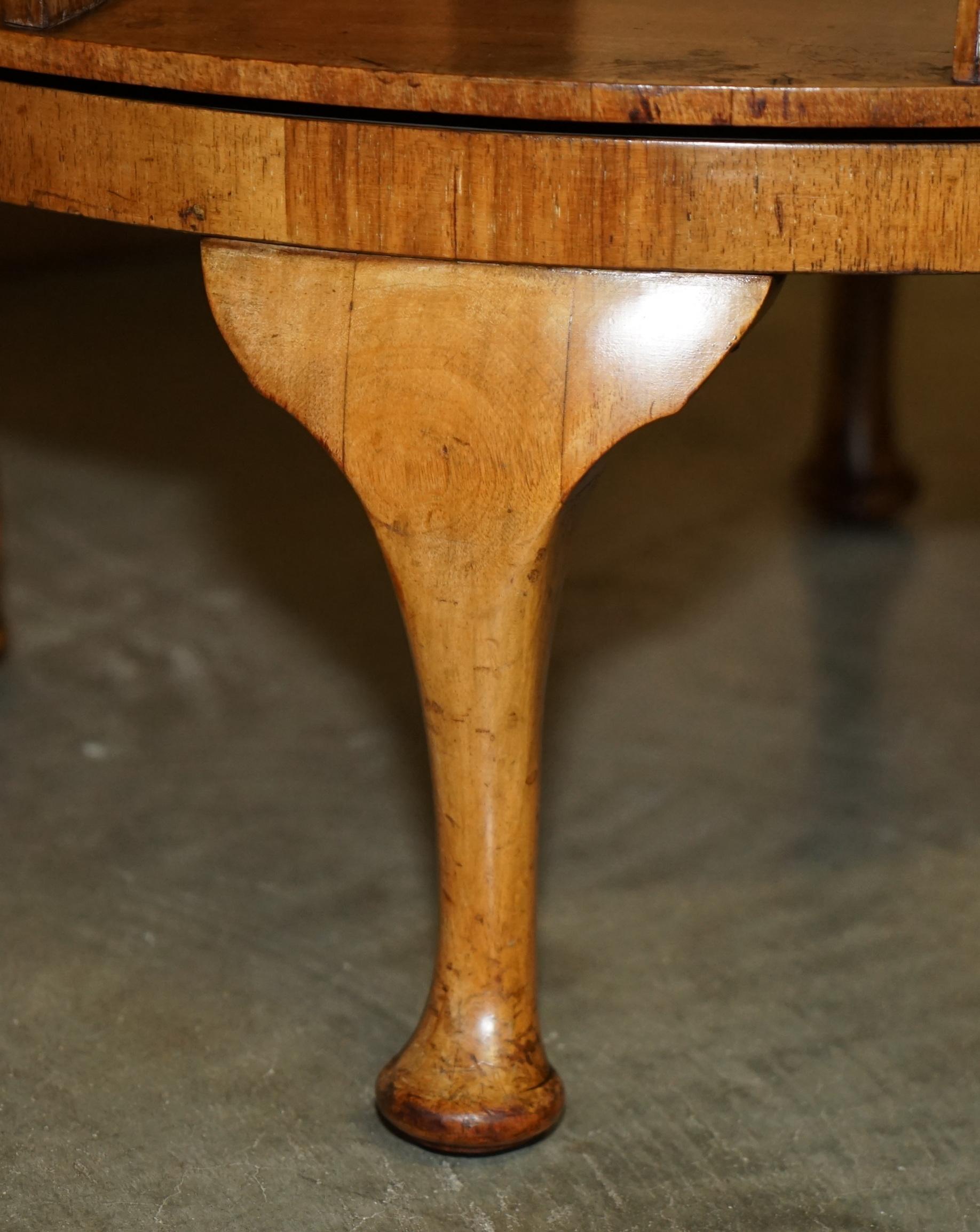 MESA LIBRERA REVOLVENTE BURR WALNUT DE LOS AÑOS 1940 en venta 5