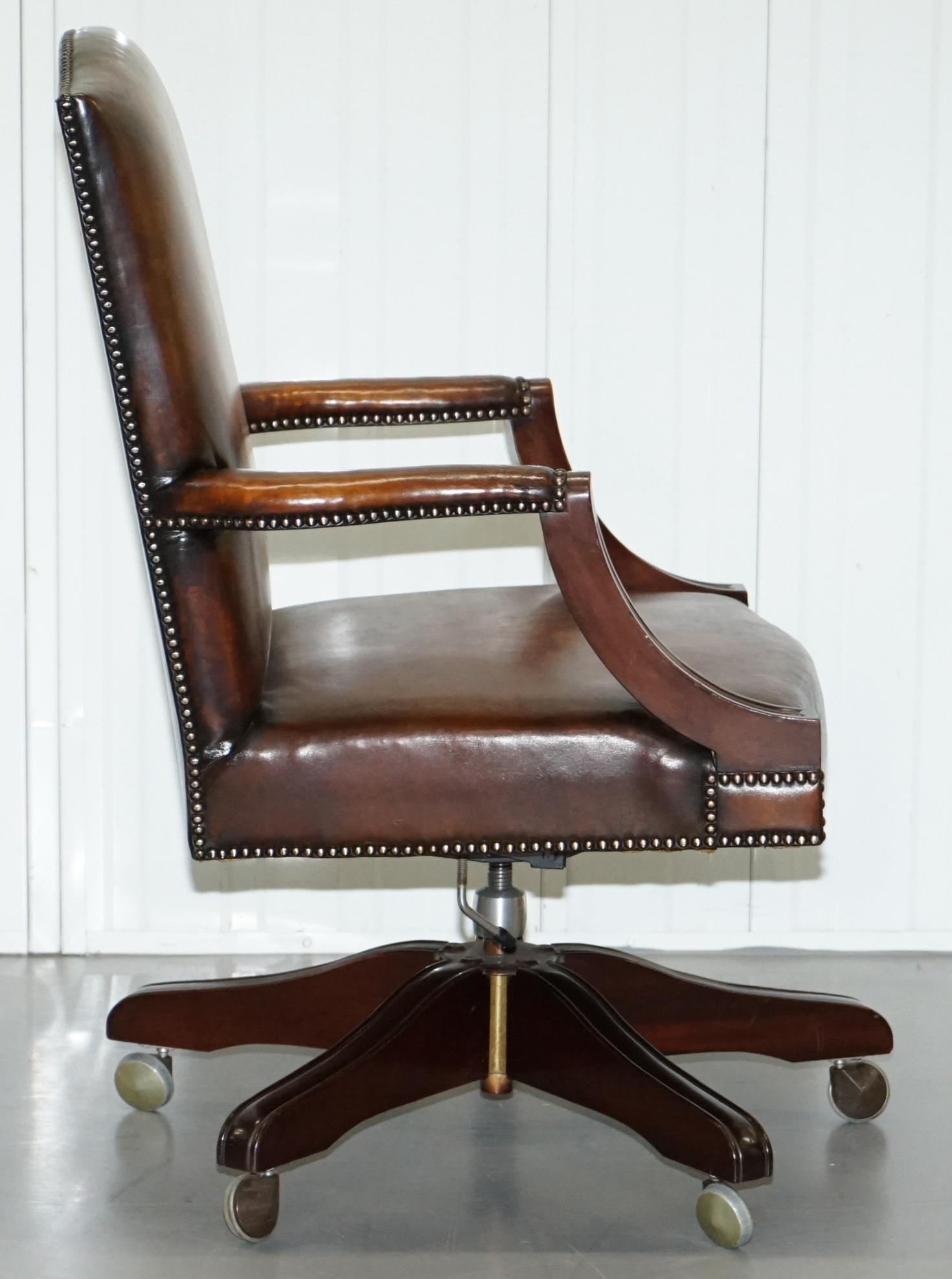 Stunning Vintage 1960s Fully Restored Aged Brown Leather Directors Office Chair 8