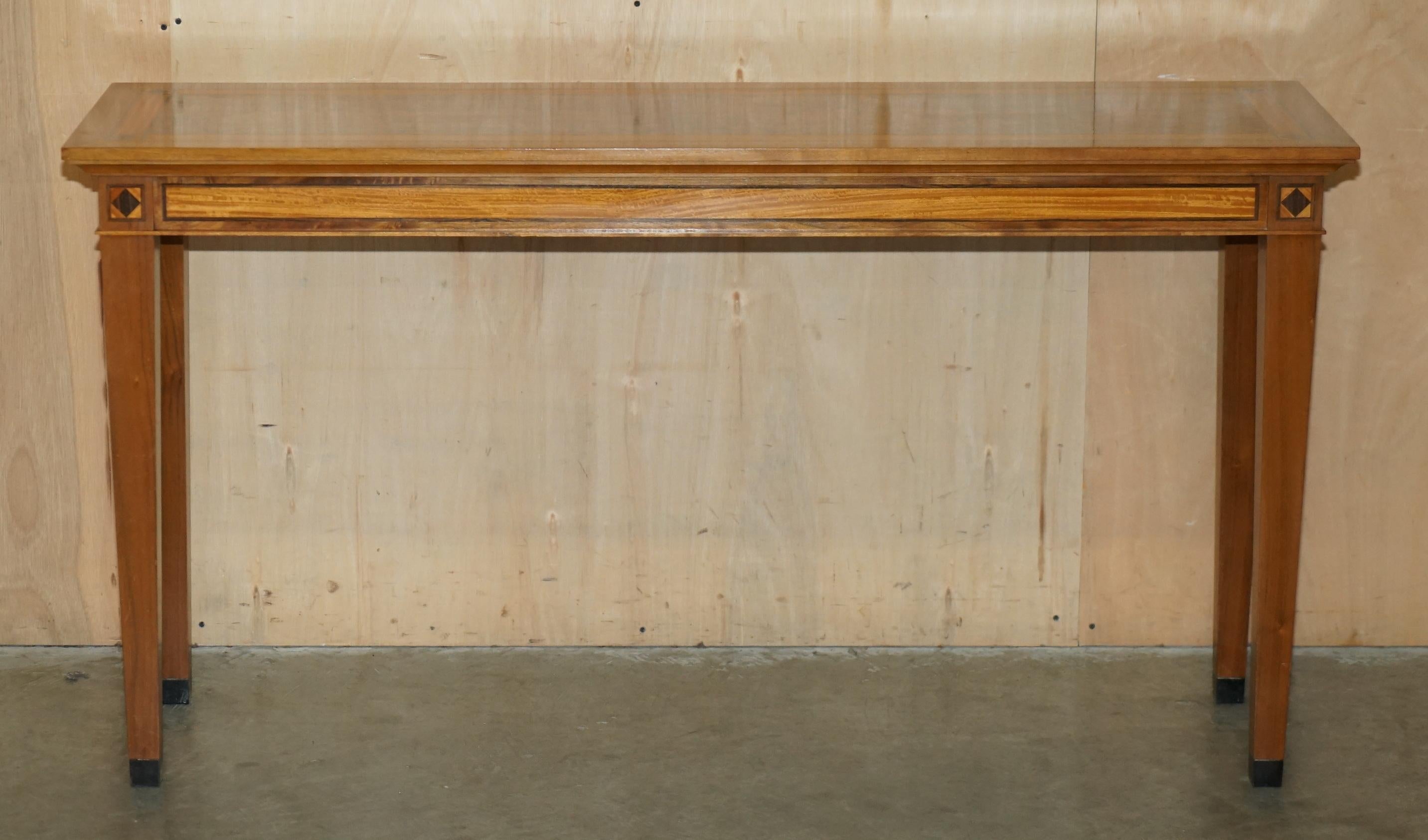 Art déco STUNNiNG VINTAGE 1994 DAVID LINLEY BURR WALNUT AMBOYNA WOOD CONSOLE TABLE en vente
