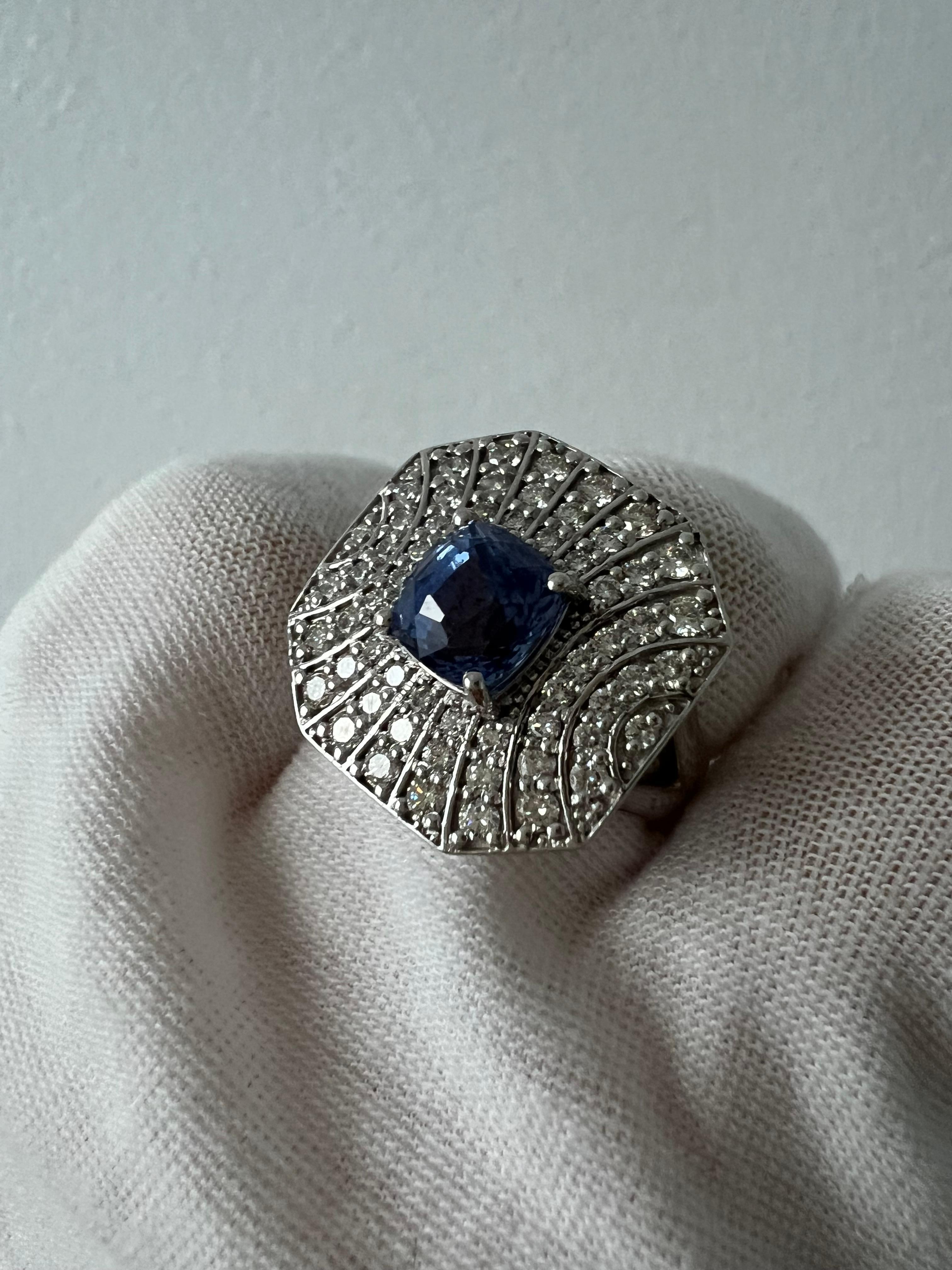 Women's or Men's Stunning Vintage Art Deco 14K White Gold Diamond and Sapphire Ring - 4.24ct. For Sale
