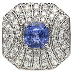 Impresionante Anillo Vintage Art Decó de Oro Blanco de 14K con Diamantes y Zafiros - 4,24ct.