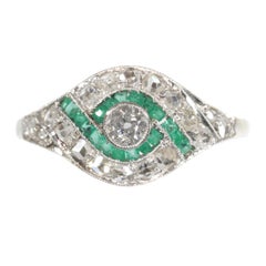 Stunning Vintage Art Deco Diamond and Green Stone Engagement Ring, 1930s