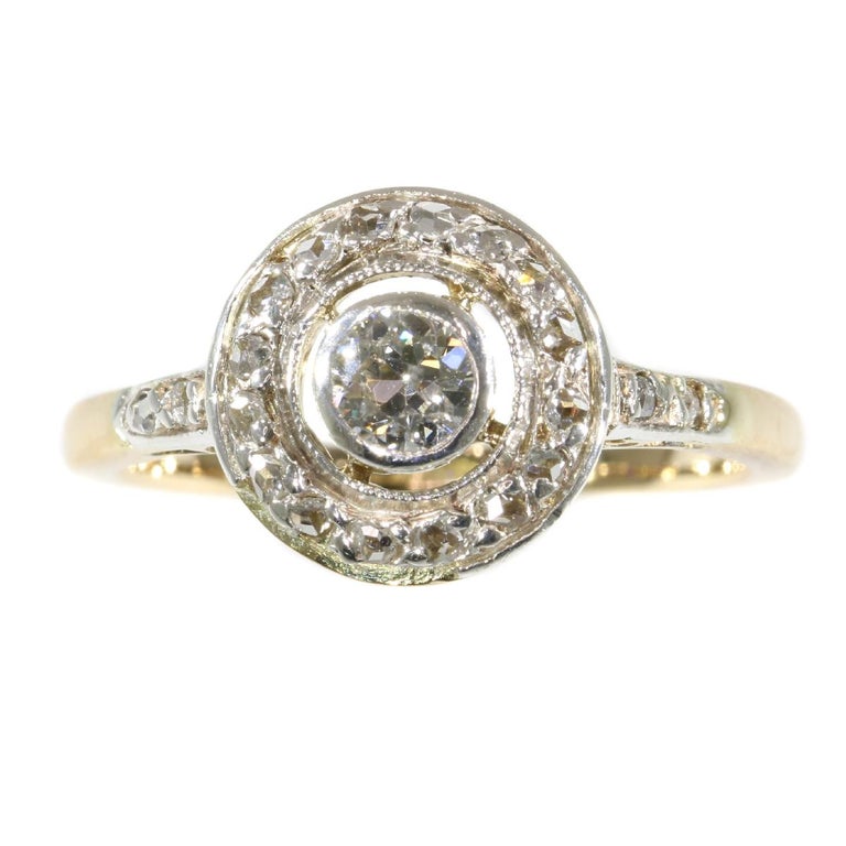 Stunning Vintage Art Deco Diamond Engagement  Ring  1920s 