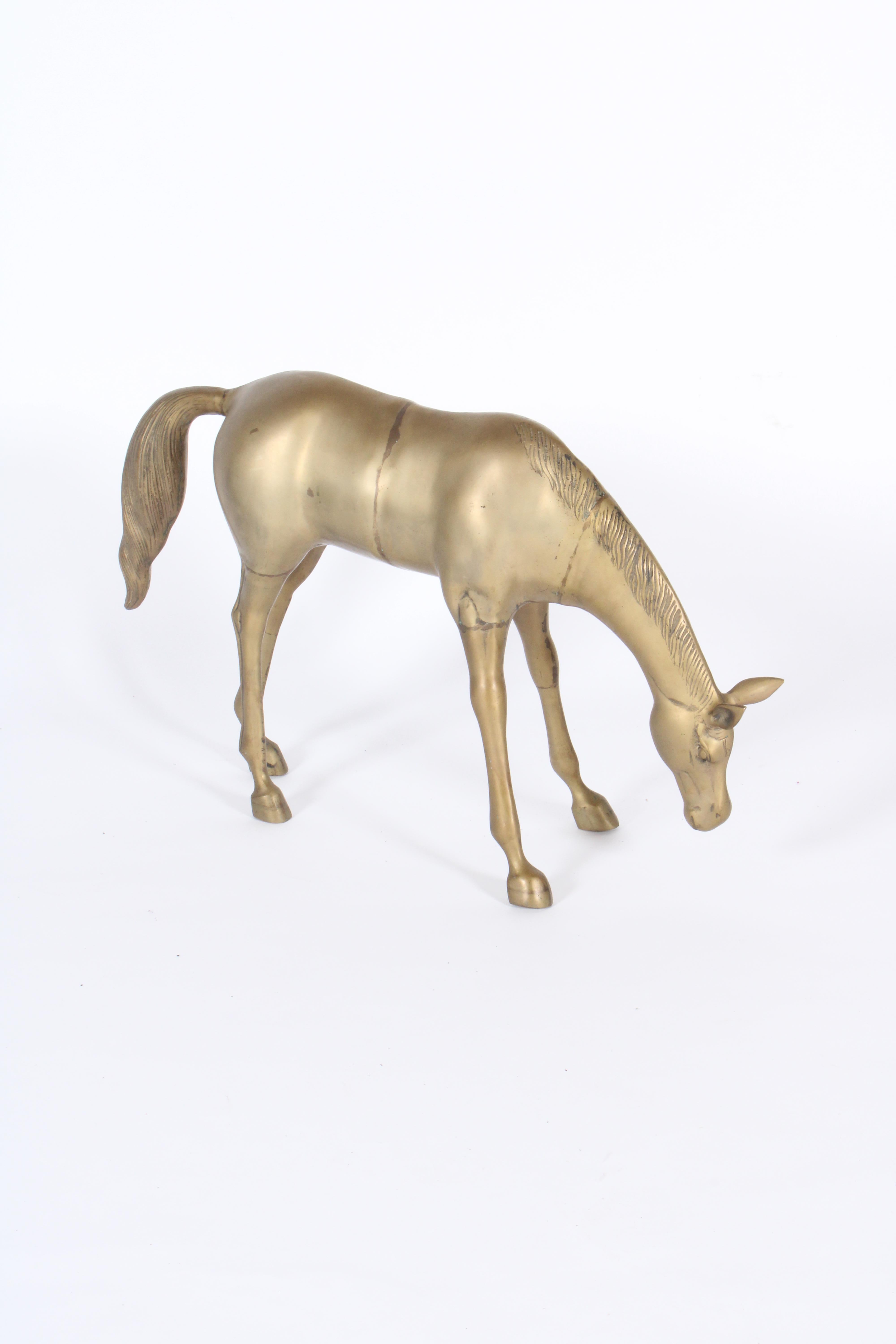 Milieu du XXe siècle Superbe sculpture artisanale décorative de cheval vintage en laiton  en vente