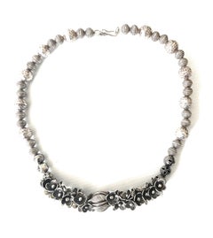 Stunning Vintage Asian Designer silver bead flower petal necklace