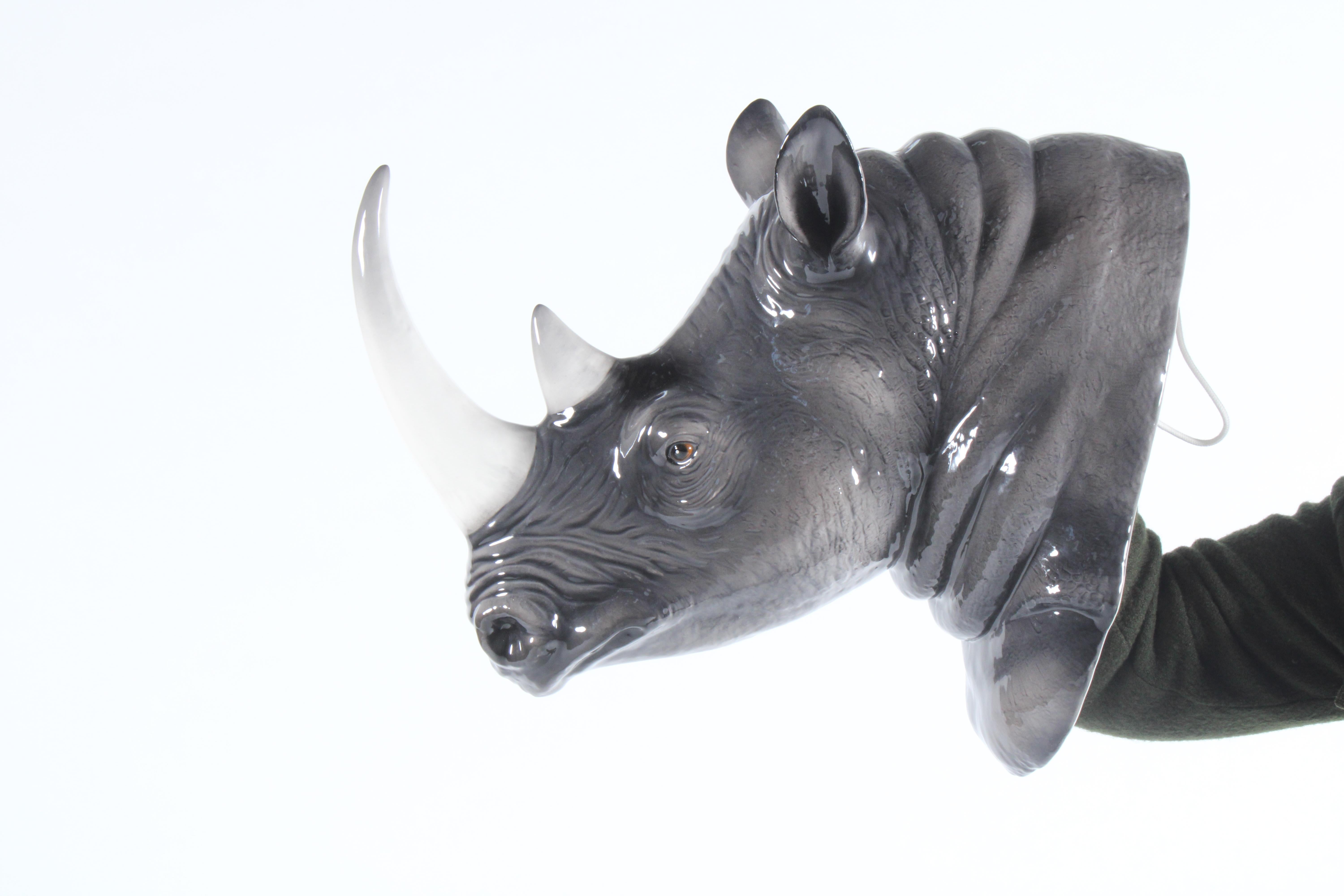 Superbe buste vintage en céramique Bassano  De rhinocéros avec livraison gratuite en vente 6