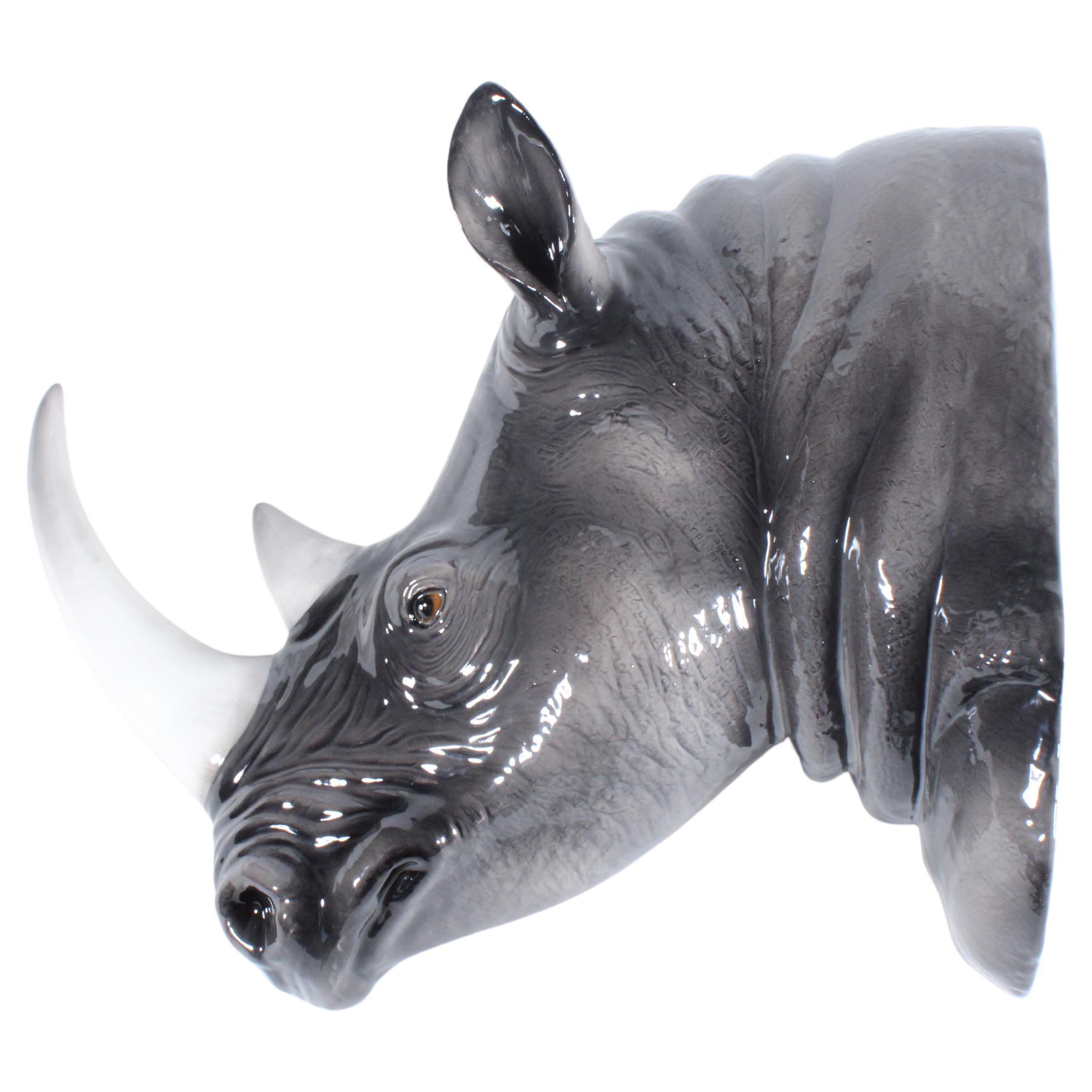 Superbe buste vintage en céramique Bassano  De rhinocéros avec livraison gratuite en vente
