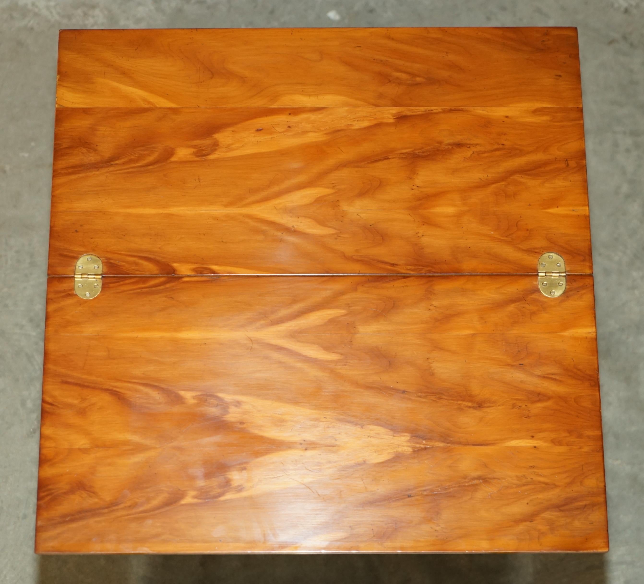 Stunning ViNTAGE BURR WALNUT BUTLERS TABLE CHEST OF DRAWERS EXtensible en vente 6