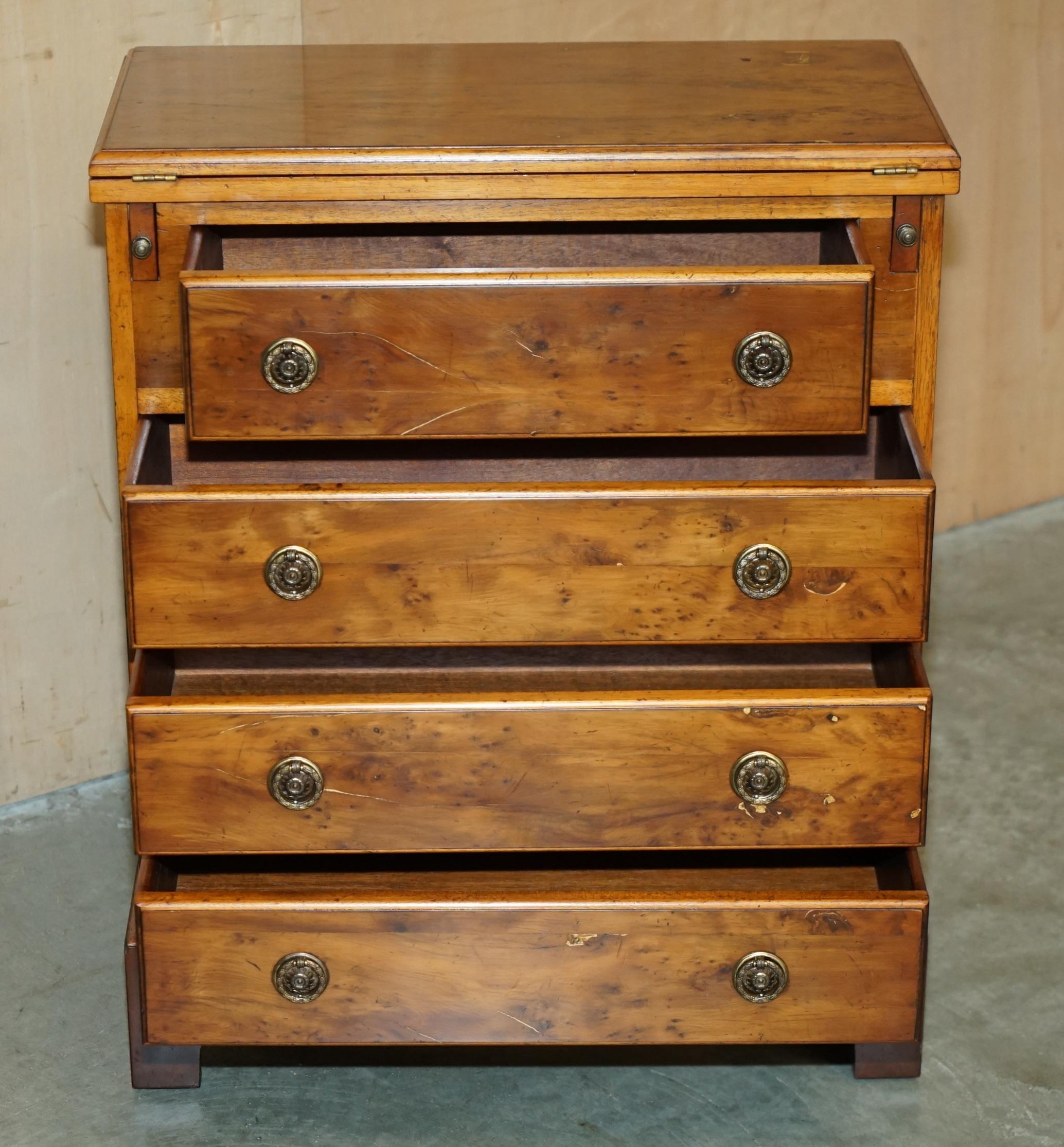 Stunning ViNTAGE BURR WALNUT BUTLERS TABLE CHEST OF DRAWERS EXtensible en vente 10