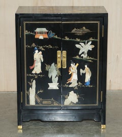 Atemberaubender chinesischer Chinoiserie-Lack-Beistellschrank im Vintage-Stil mit Hartstein-Finish