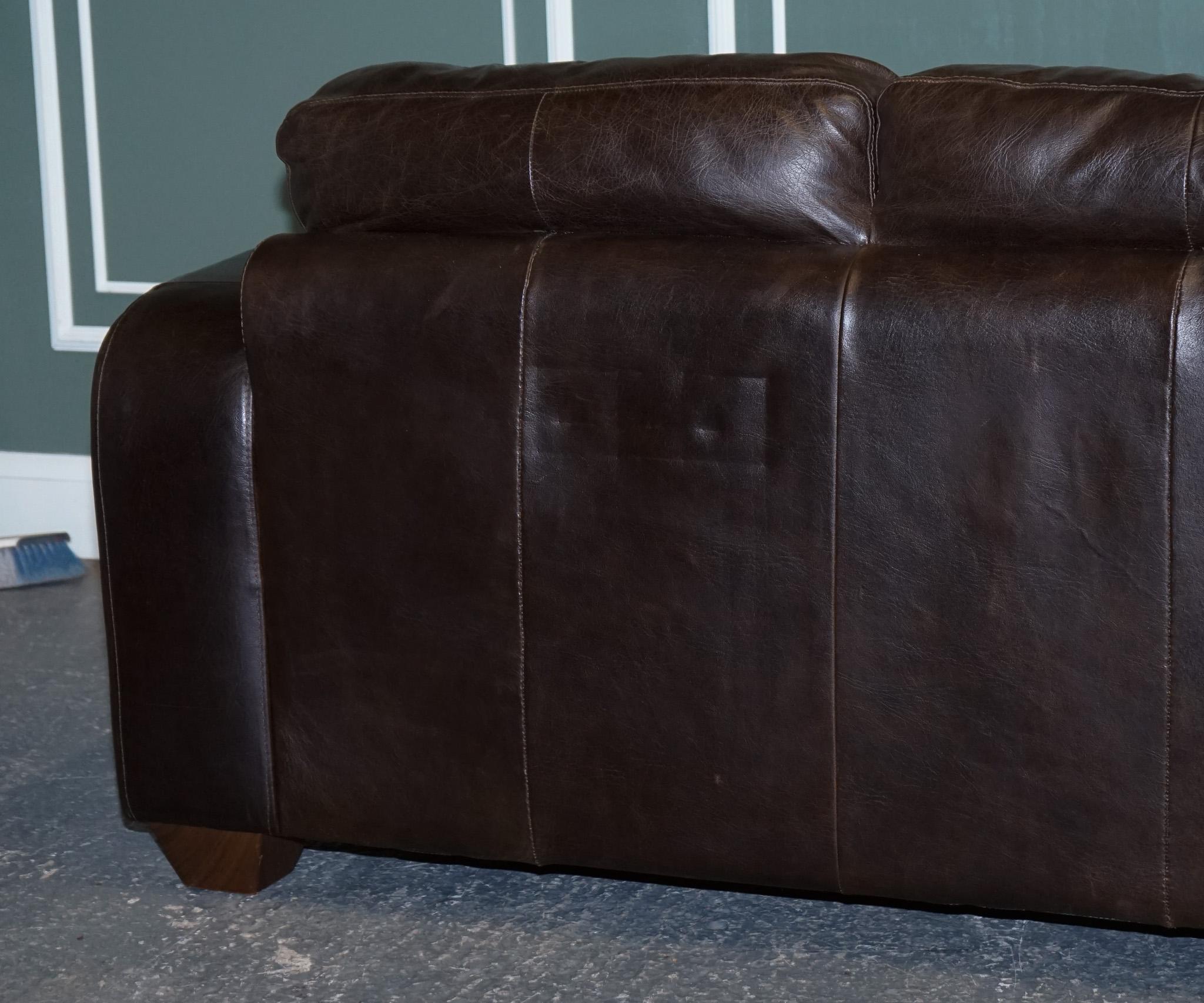 STUNNING VINTAGE CHOCOLATE BROWN LEATHER THREE SEATER SOFA BY SOFITALiA For Sale 8