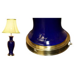 STUNNING ViNTAGE COBALT BLUE PORCELAIN URN SHAPED BRASS BASE LARGE TABLE LAMP