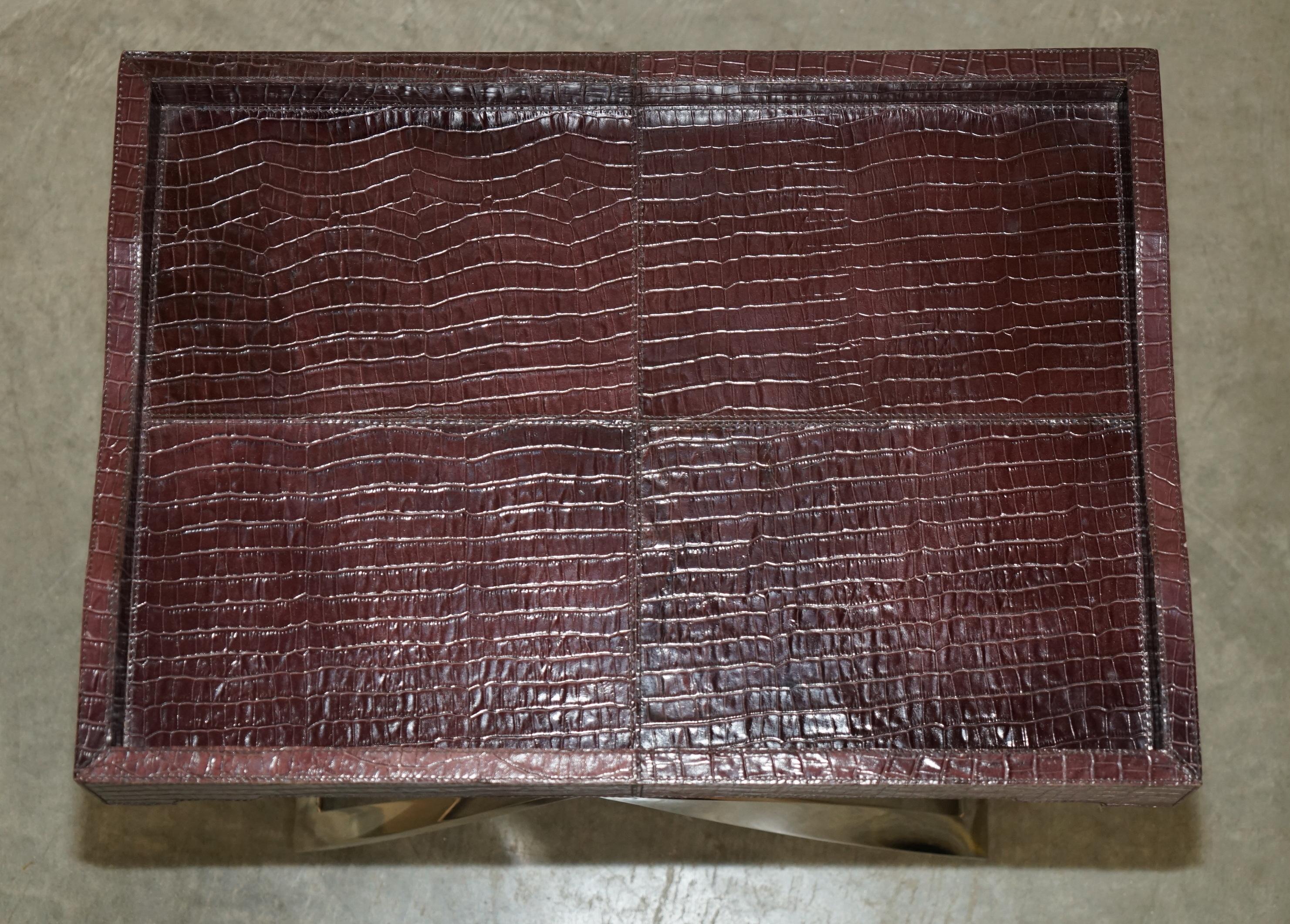 Fait main TABLE ALLIGATOR CROCODILE VINTAGE EN CUIR PATiNA AVEC CHROME TRAY en vente